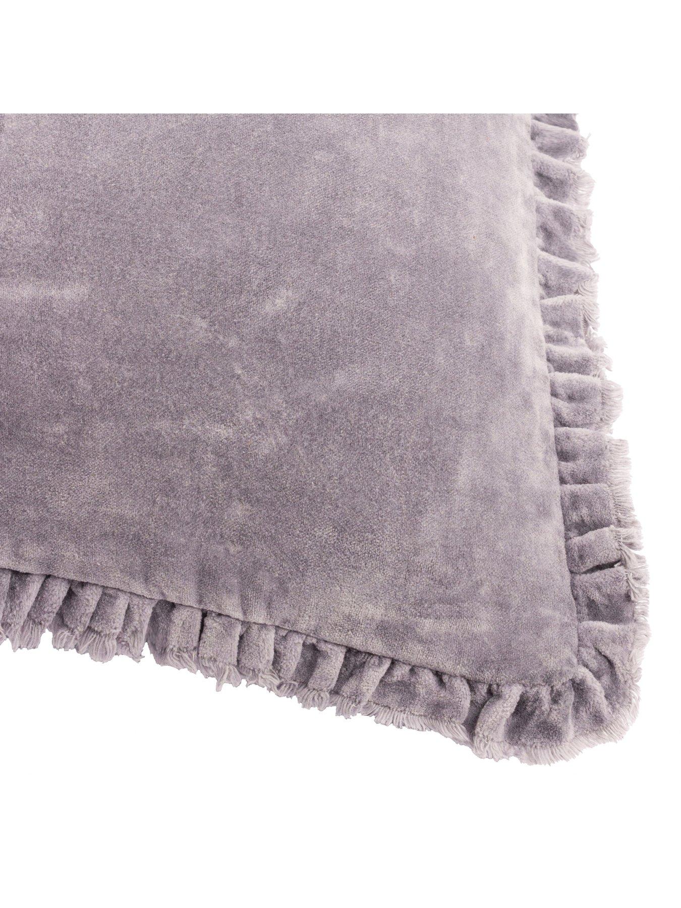 Image 5 of 5 of Yard BERTIE 45X45 POLYESTER CUSHION
