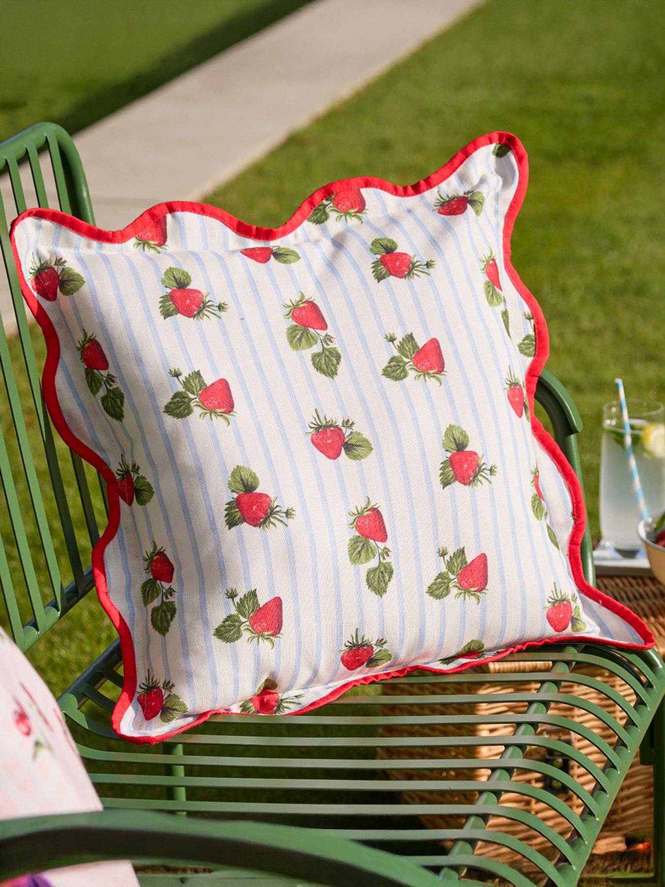 Furn Fruits Strawberries 45x45 Outdoor Polyester Cushion Blue