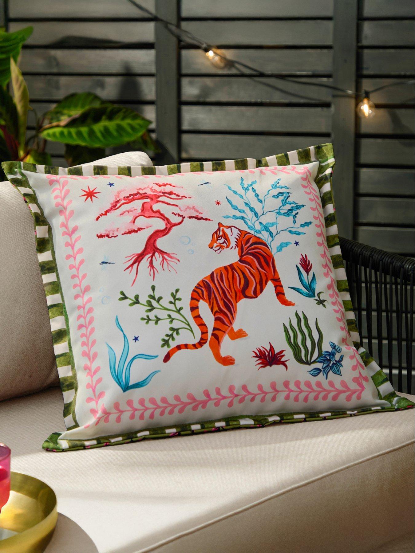 Furn Tiger Dream 50x50 Outdoor Polyester Cushion Multi