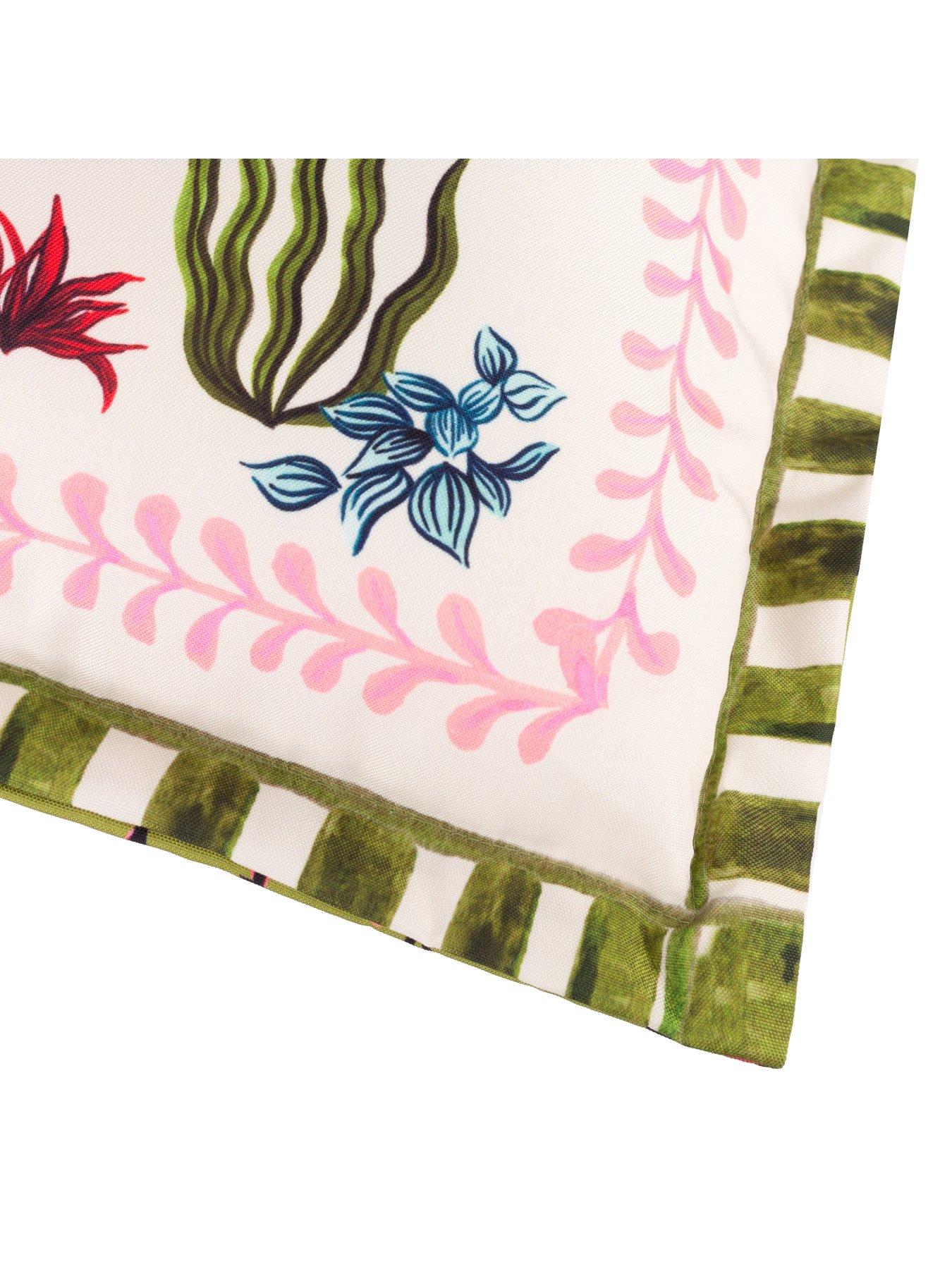 Image 5 of 5 of Furn Tiger Dream 50X50 Outdoor Polyester Cushion Multi