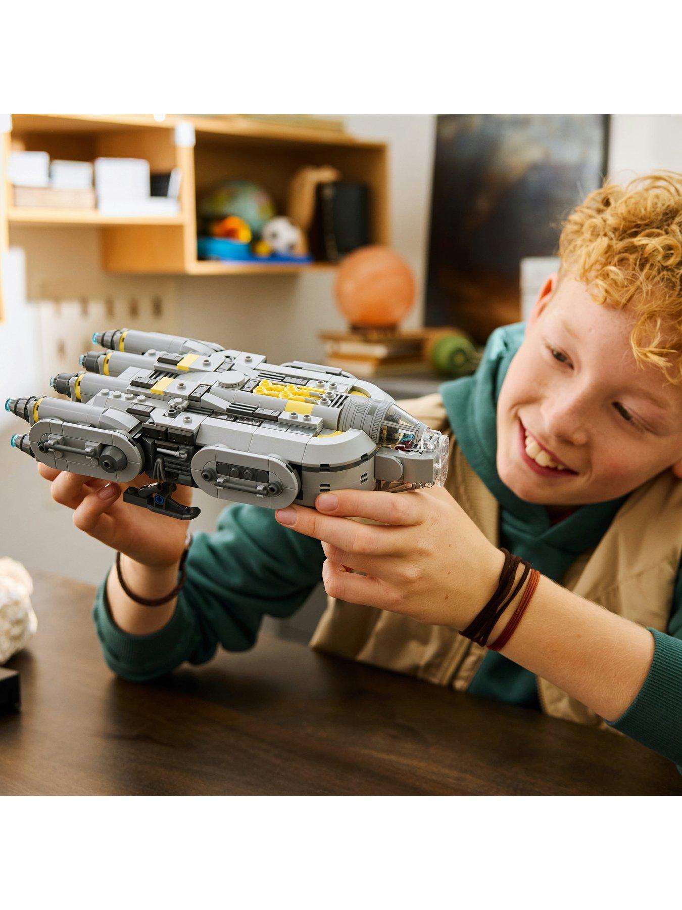 Image 5 of 7 of LEGO Star Wars Anzellan Starship Building Toy 75445