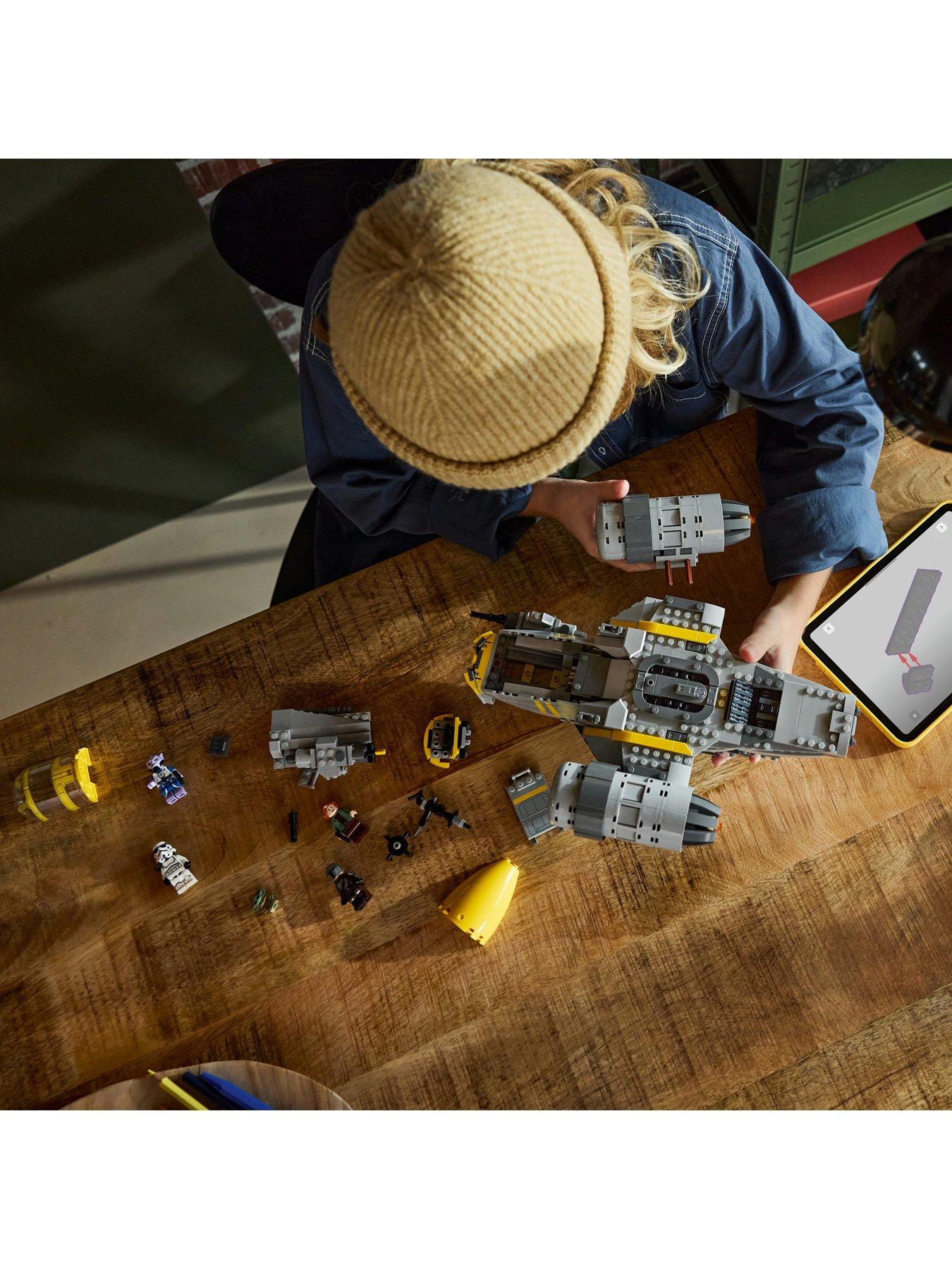  image of lego-star-wars-the-razor-cresttrade-vehicle-building-toy-75447
