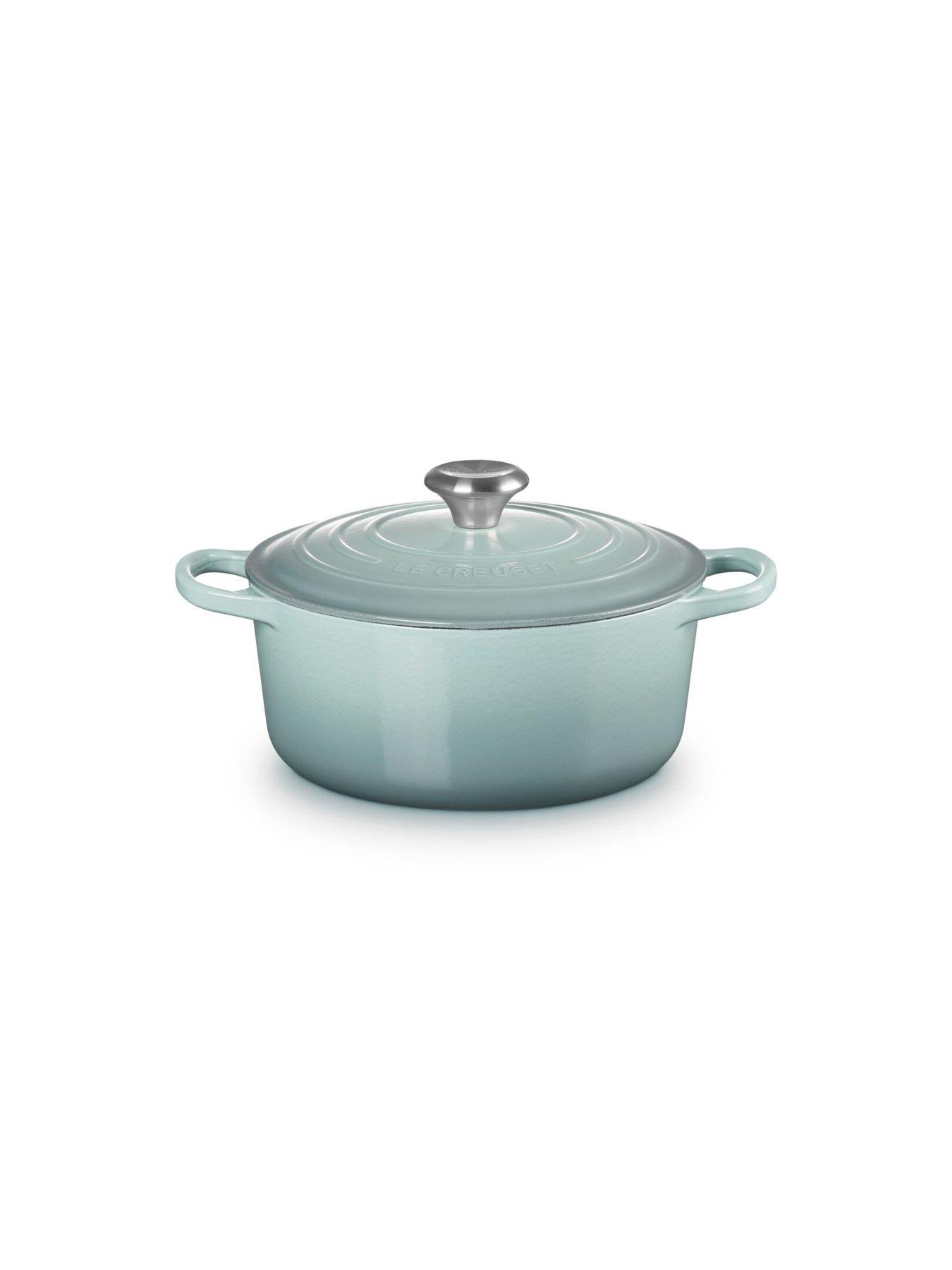 Le Creuset Signature Cast Iron Round Casserole 24cm Volcanic