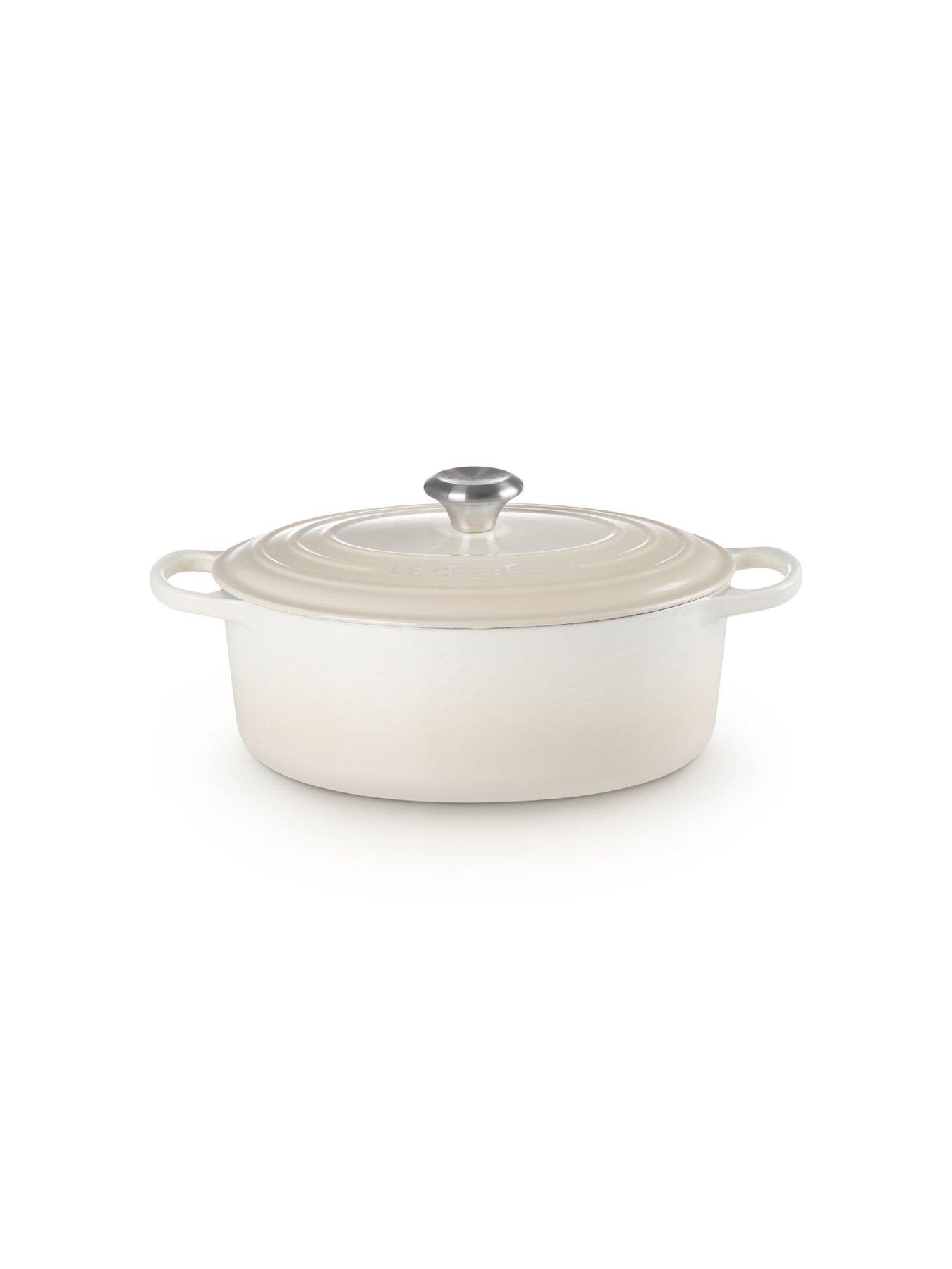 le-creuset-signature-cast-iron-oval-casserole-29cm-volcanic
