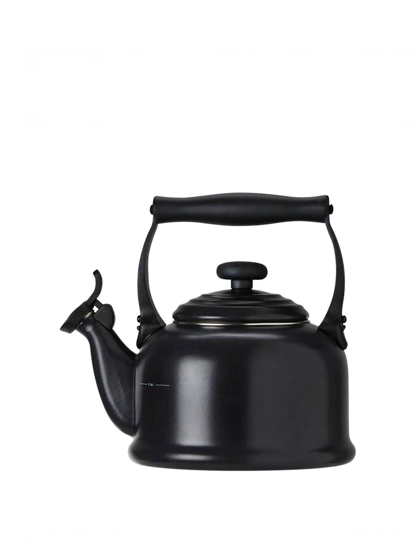 le-creuset-traditional-kettle-21l-black