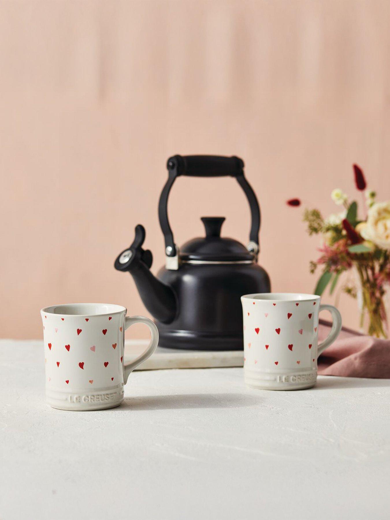Image 3 of 4 of Le Creuset Traditional Kettle 2.1L Black