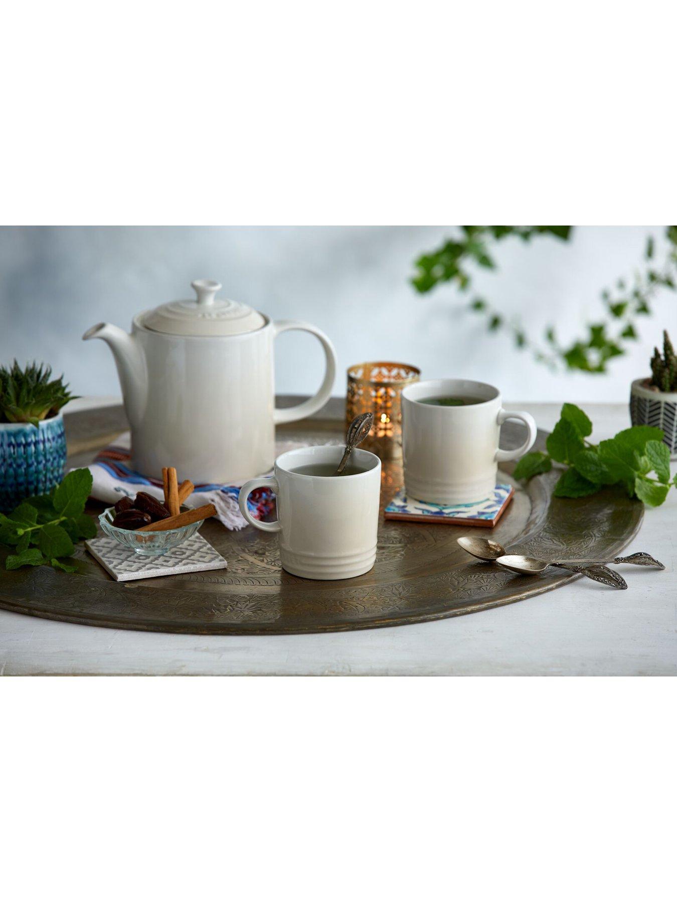 Image 4 of 4 of Le Creuset Stoneware Grand Teapot 1.3L