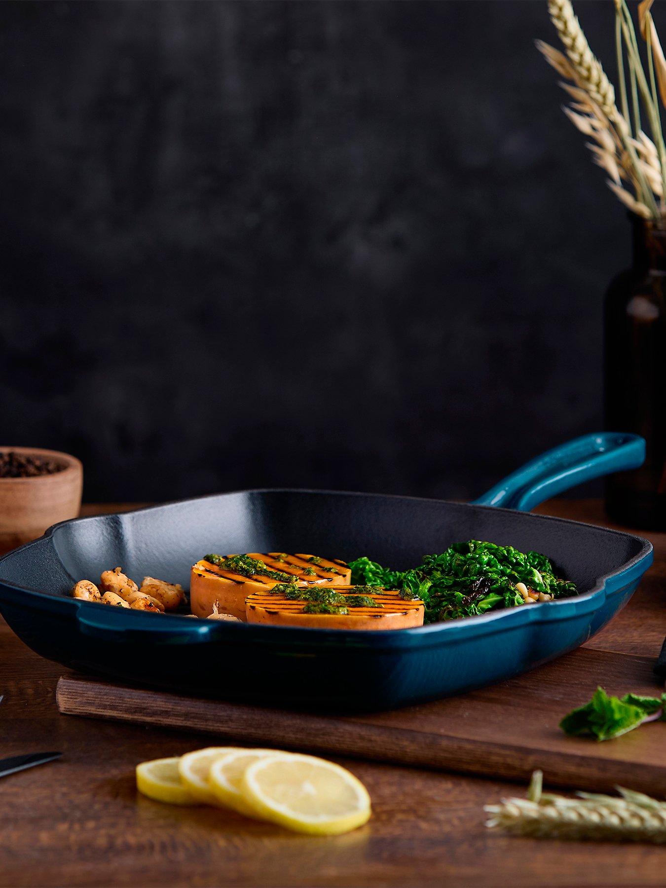 barbary-oak-nattura-28cm-cast-iron-grill-pan-with-pour-spouts-agave