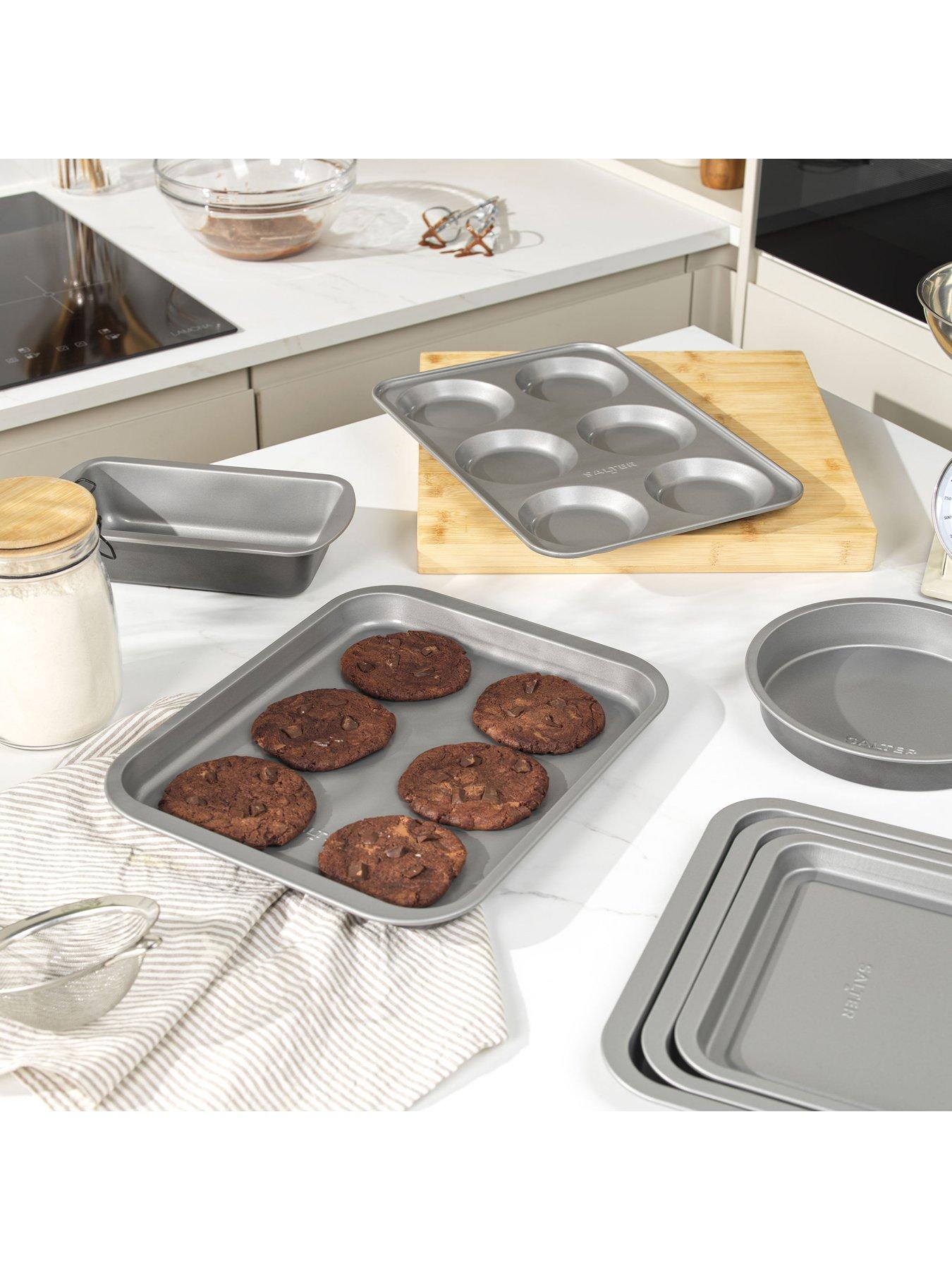 Image 5 of 7 of Salter Essentials 3pc Baking Tray Set