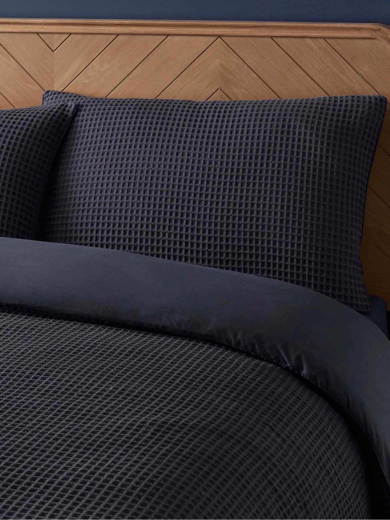 Dusk Portofino Waffle 100% Cotton Pair Of Pillowcases 200 Thread Count - Midnight Navy