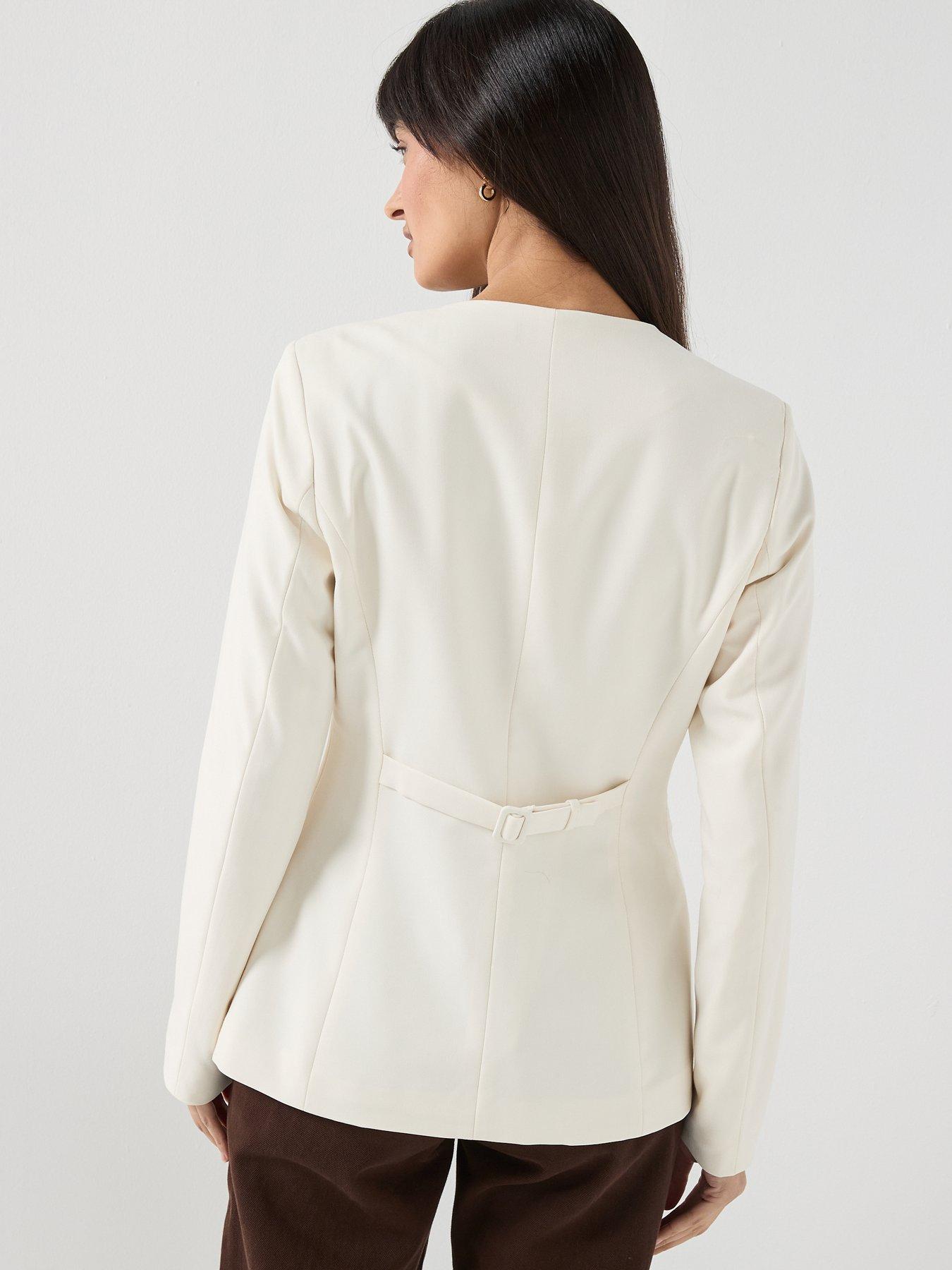 Image 2 of 6 of Vero Moda Vmdrea Long Sleeve Fitted Blazer - Grey