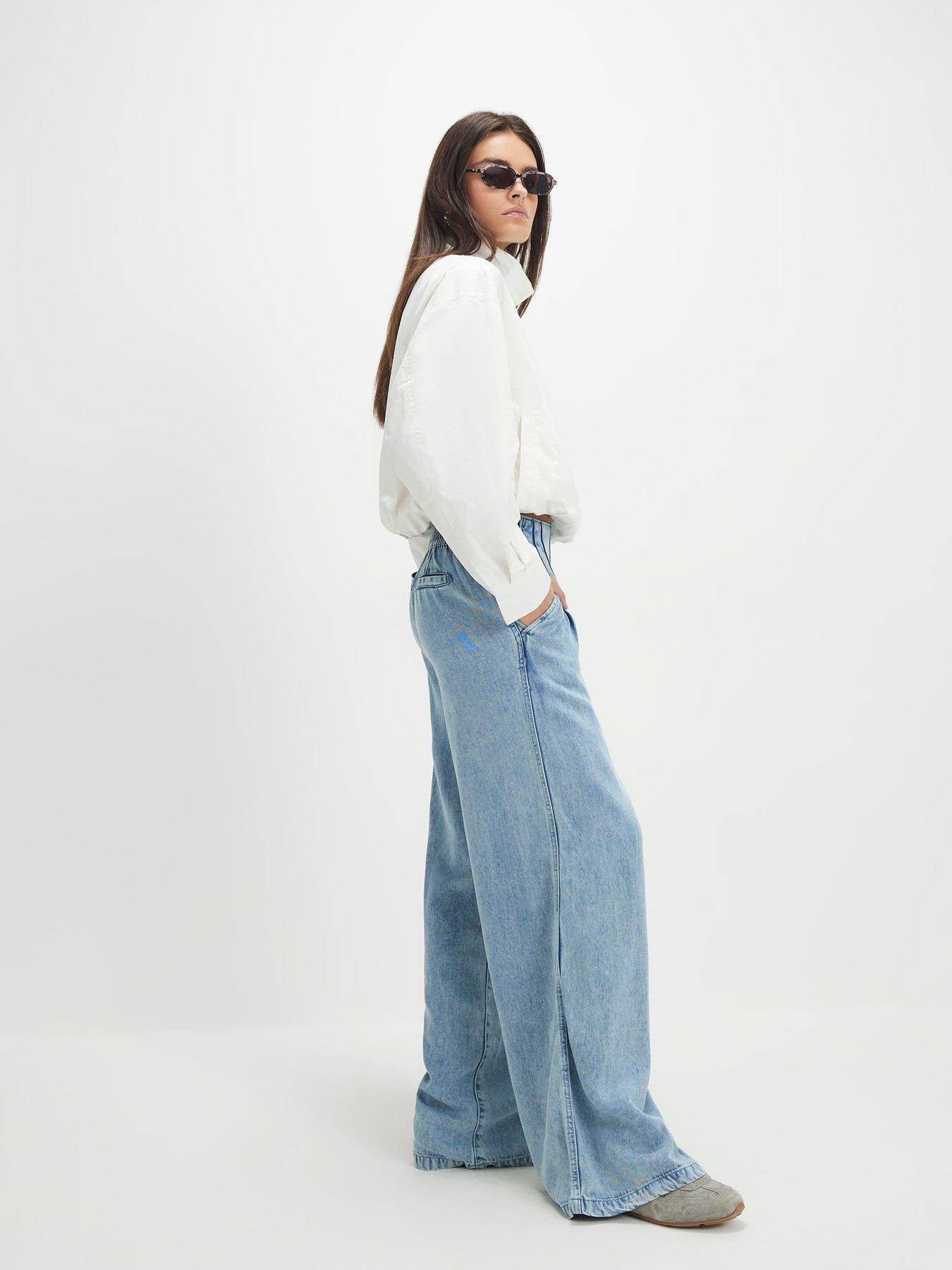 Image 3 of 4 of River Island Pant Dart Detail Jeans - Blue