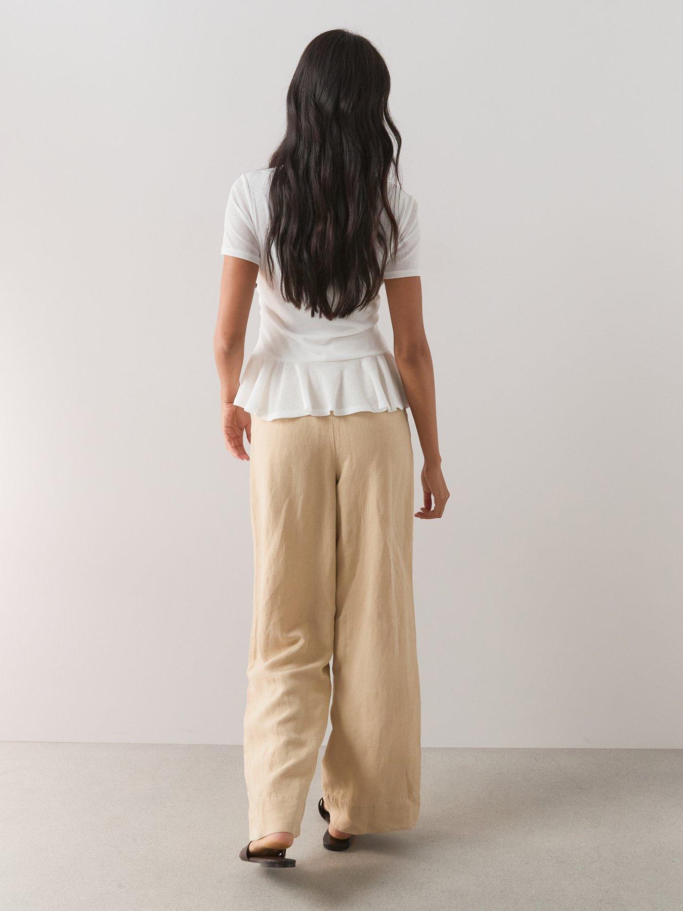 Image 5 of 7 of The Very Collection Ruched Side Peplum Top - White
