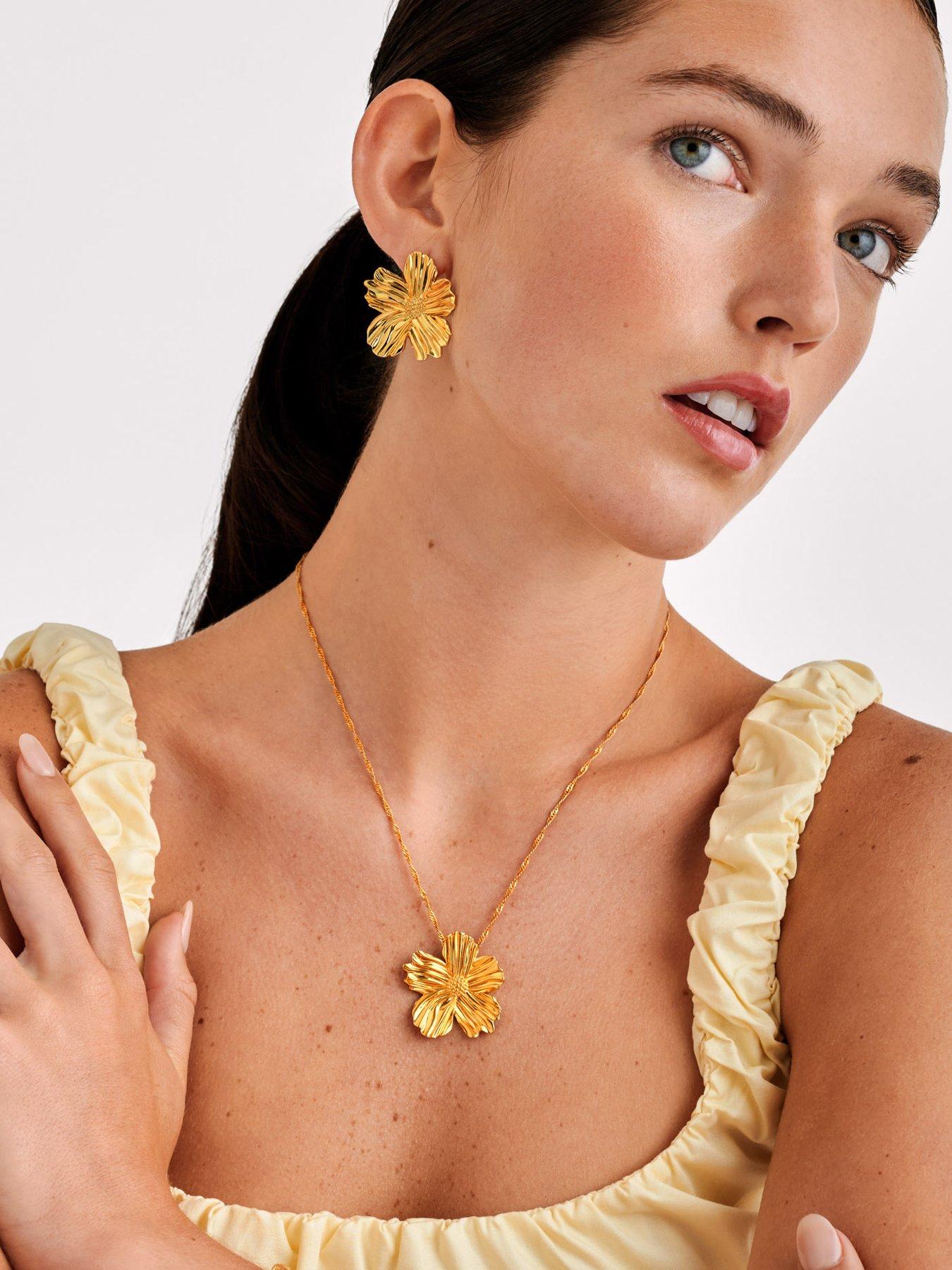 Image 1 of 6 of Katie Loxton FLORAMOUR NECKLACE , Gold Coated , 45cm + 5cm extender