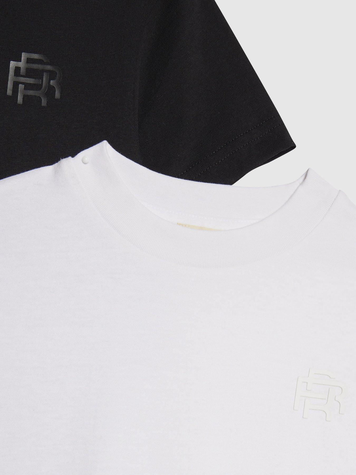Image 4 of 4 of River Island Mini Boys 2 Pack Essentials T-Shirts - Black