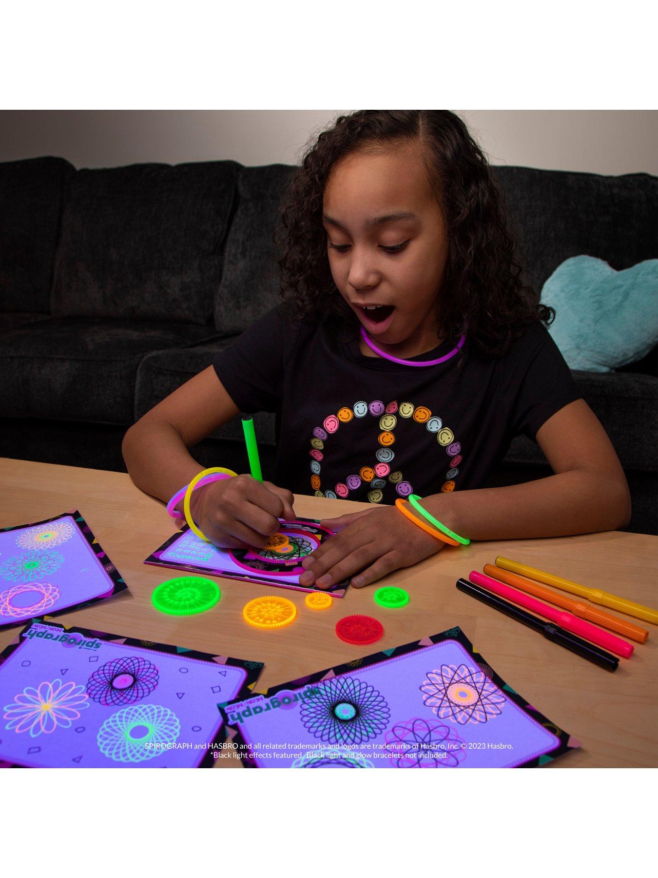 Image 4 of 5 of Spirograph Neon