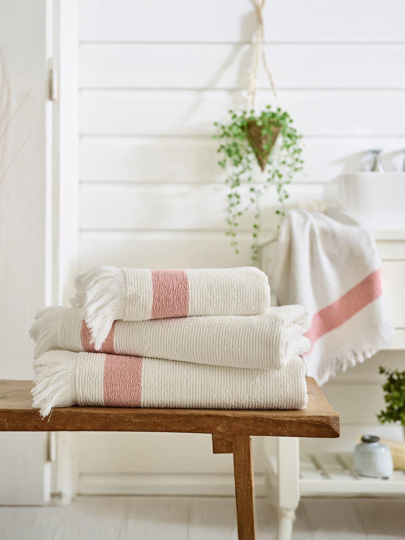 The Lyndon Co TLC Oakwood Ridge Textured Towel Collection