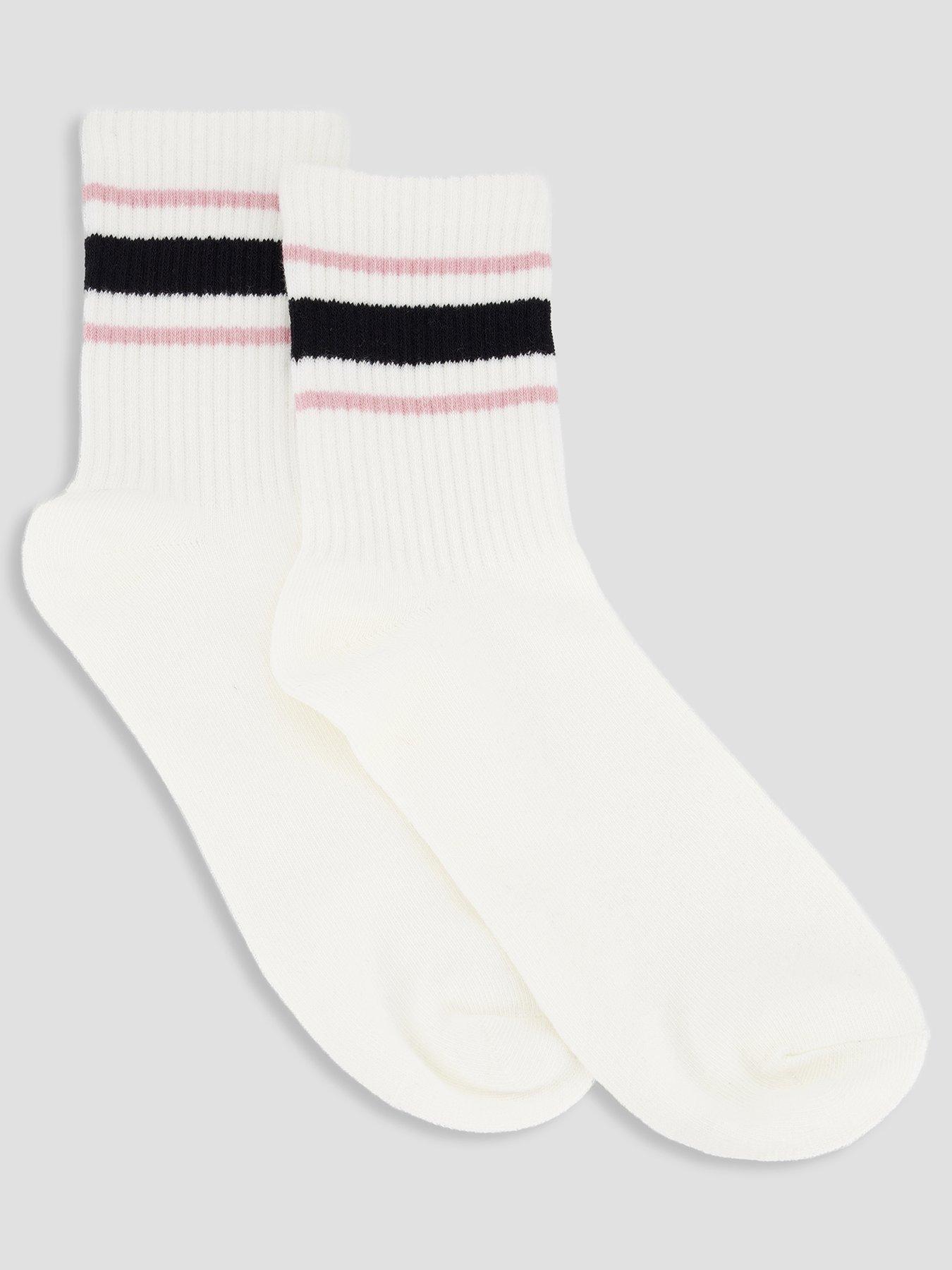 Image 3 of 4 of The Very Collection 5 Pack Sports Ankle Socks - Multi