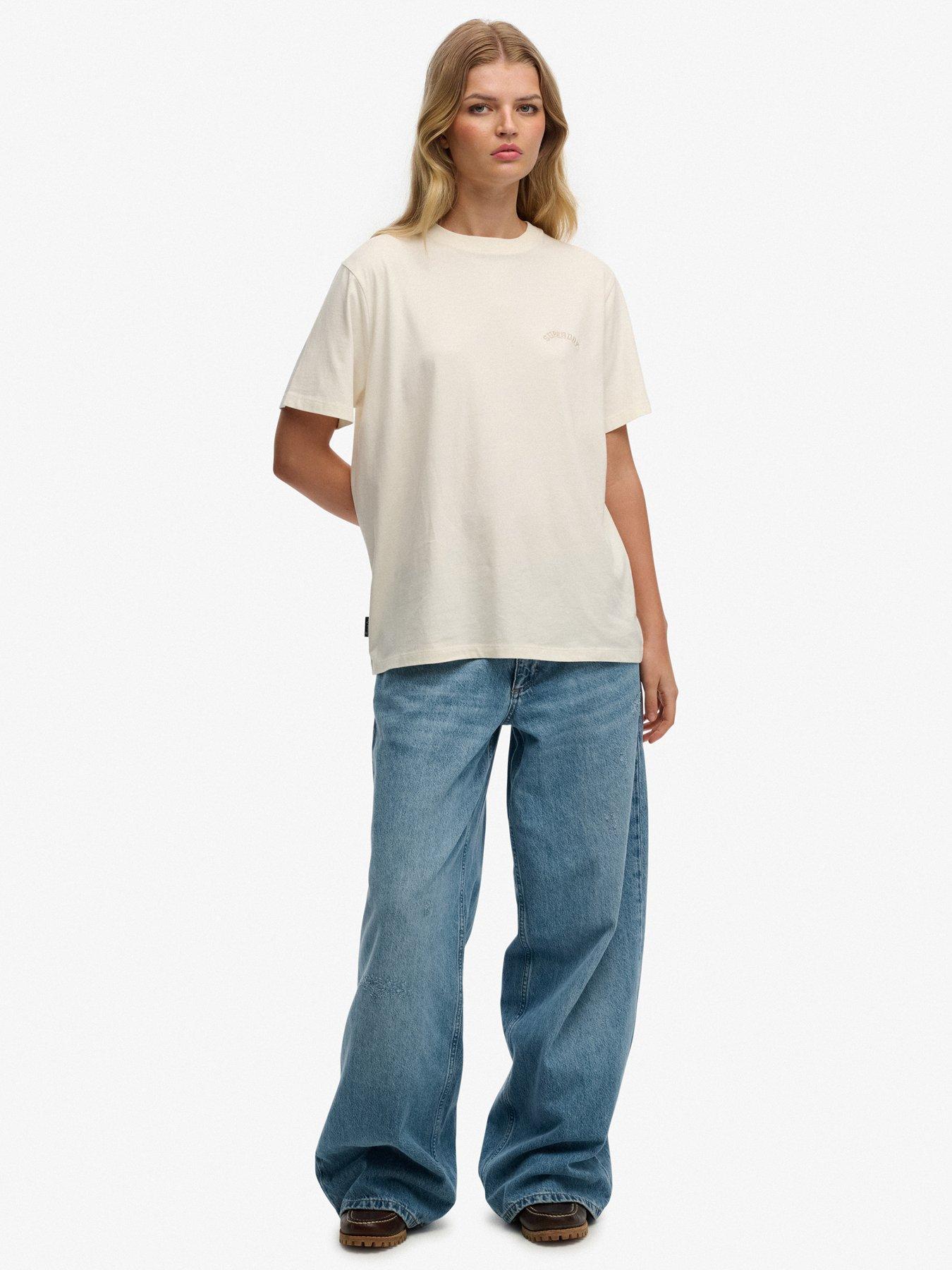 Image 3 of 5 of Superdry Essential Logo Loose T-Shirt - White