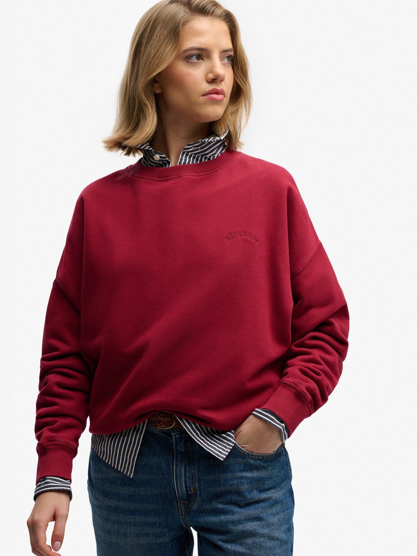  image of superdry-essential-logo-crew-neck-sweatshirt-red