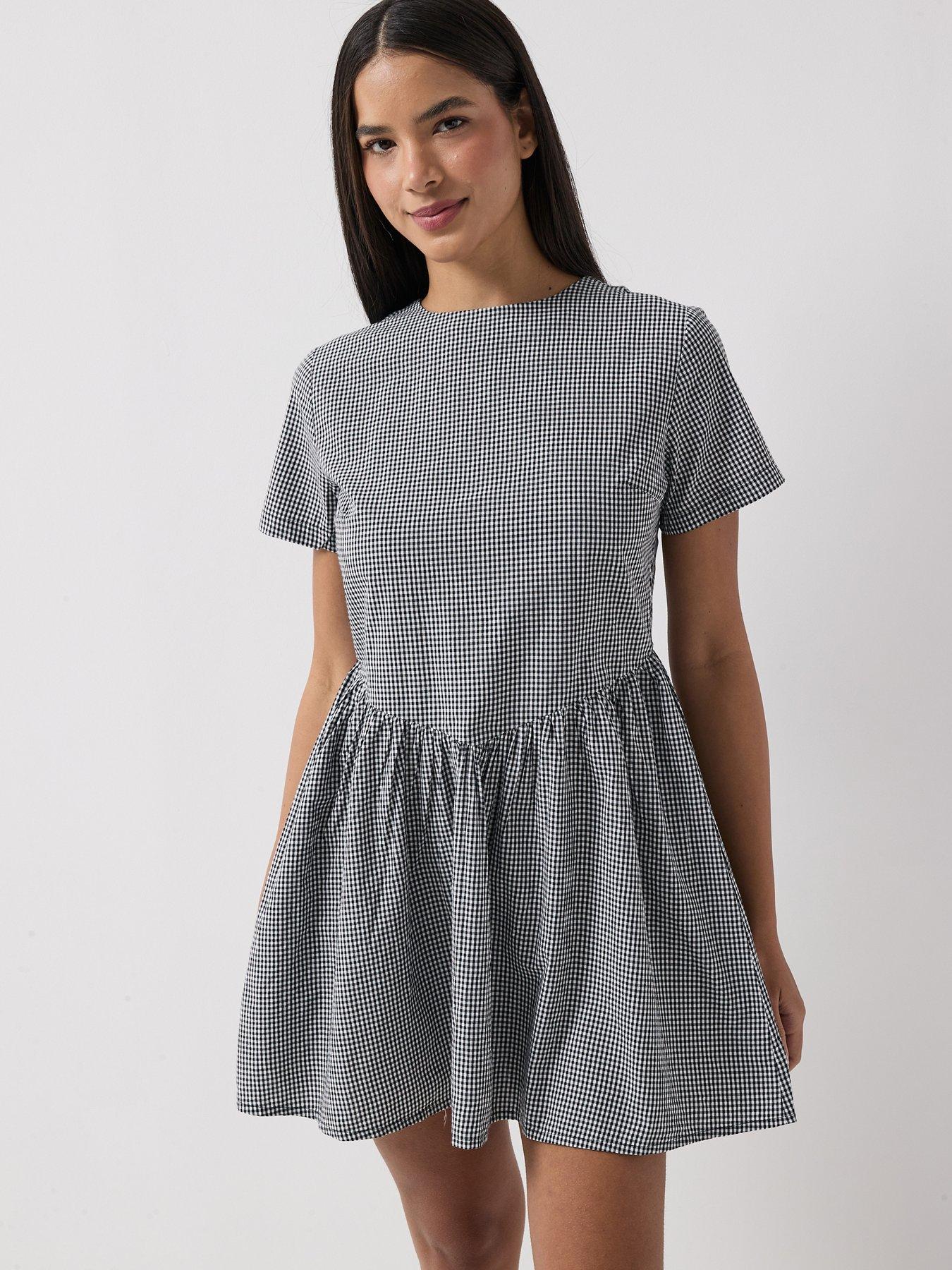 Only Onlmarinna Selene V Waist Gingham Dress - Black