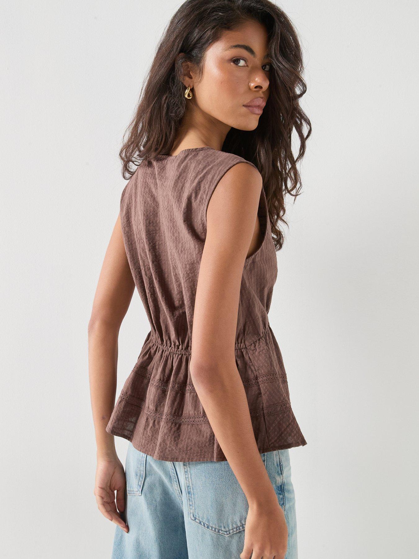 Image 2 of 5 of Only Onlnelsa S/L V String Top Wvn - Brown