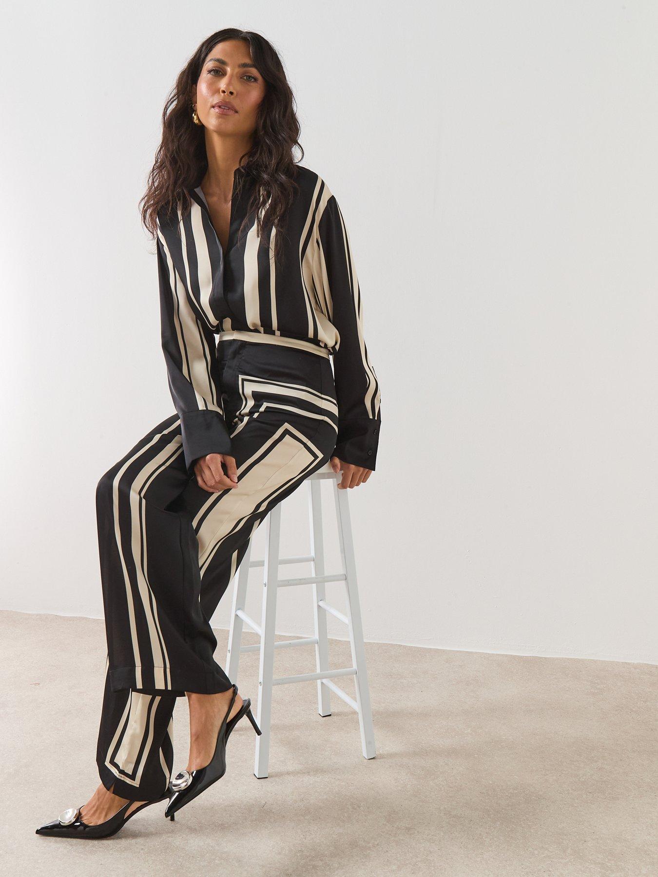 Image 5 of 6 of Mango Satin Print Blouse - Black