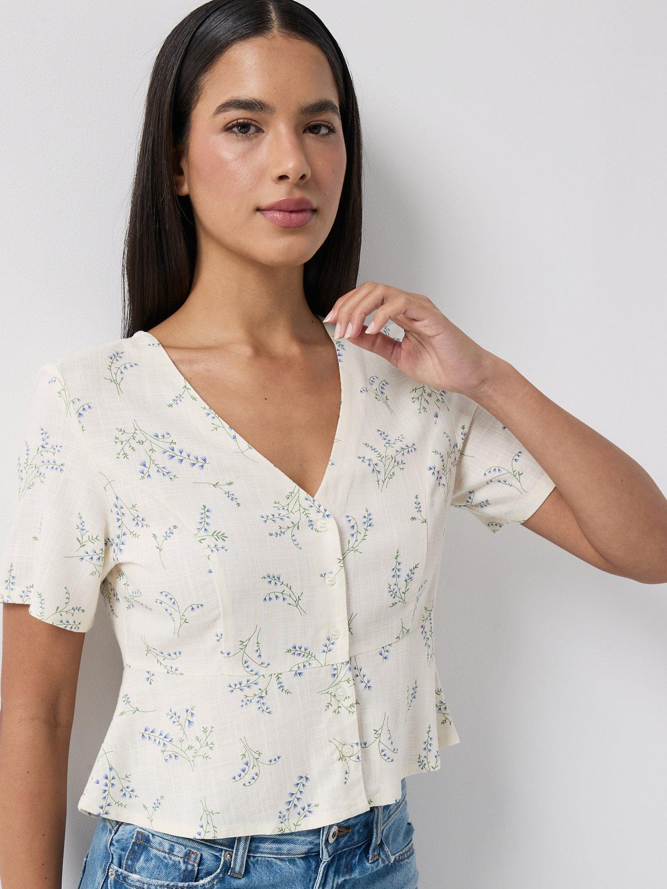 Image 3 of 5 of Only Lyrida Short Sleeve V-neck Top - White
