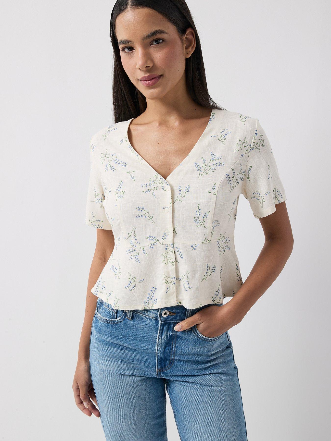 Image 4 of 5 of Only Lyrida Short Sleeve V-neck Top - White