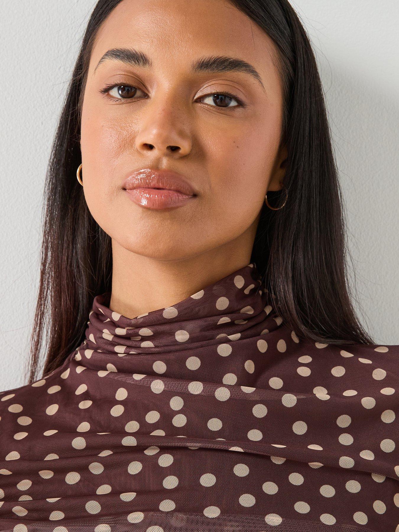  image of mango-ruched-polka-dot-t-shirt-brown