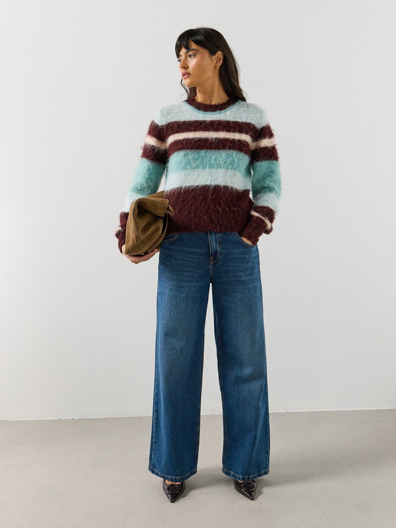 Image 3 of 6 of Mango Low-Rise Wide Leg Jeans - Blue