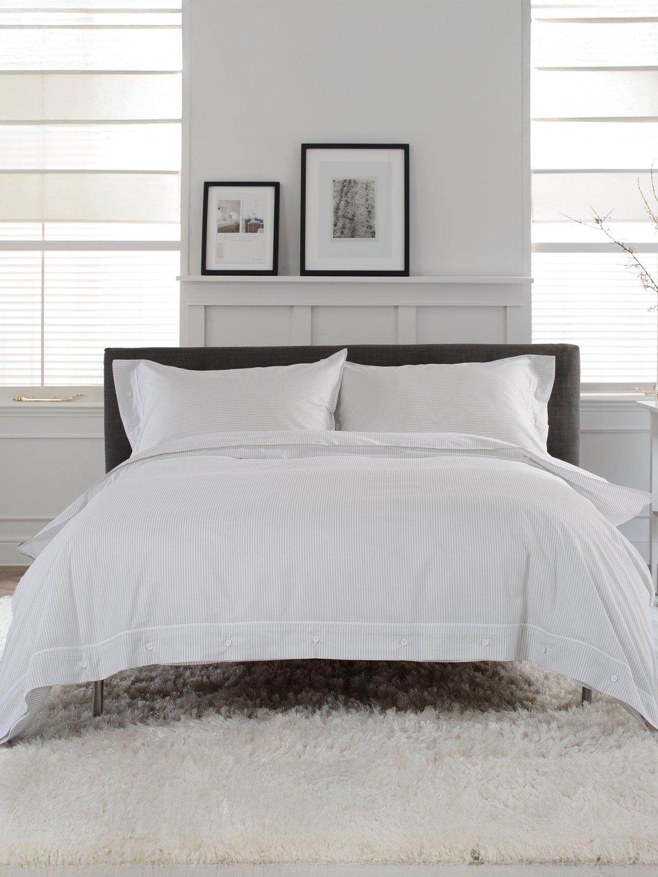 The Lyndon Co Southport Duvet Set Grey/ White