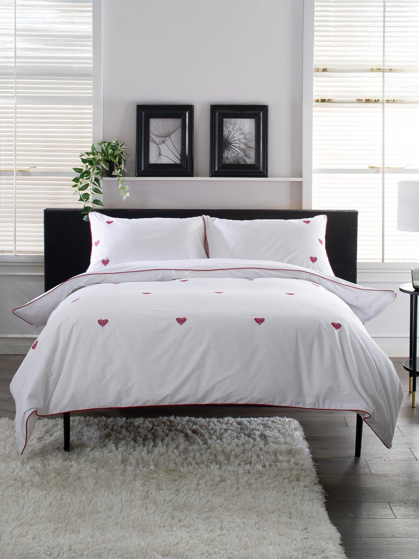 The Lyndon Co TLC Filigree Hearts 100% Cotton Duvet Set