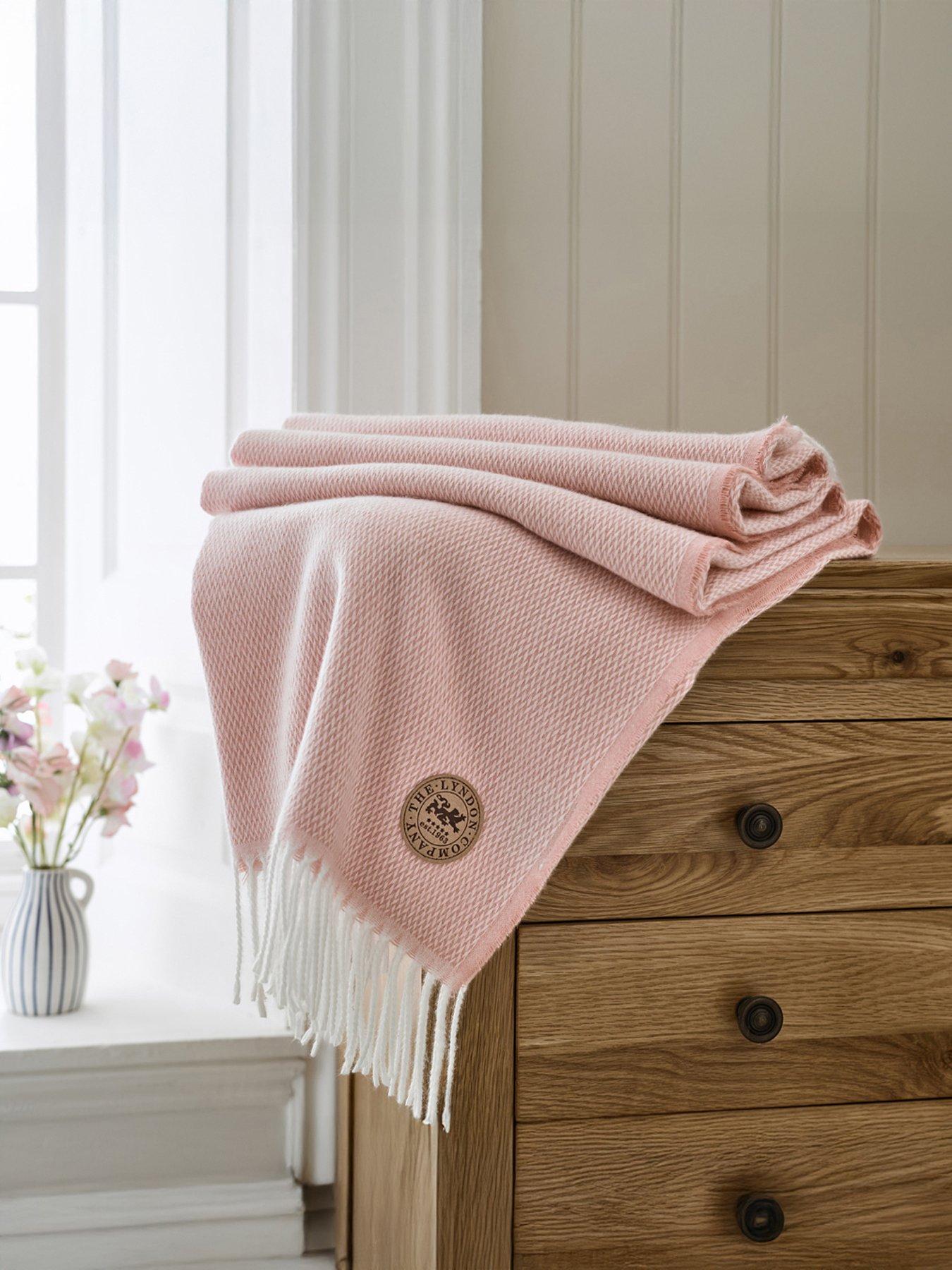 The Lyndon Co Tlc Arcadia Throw 130x170cm Doeskin