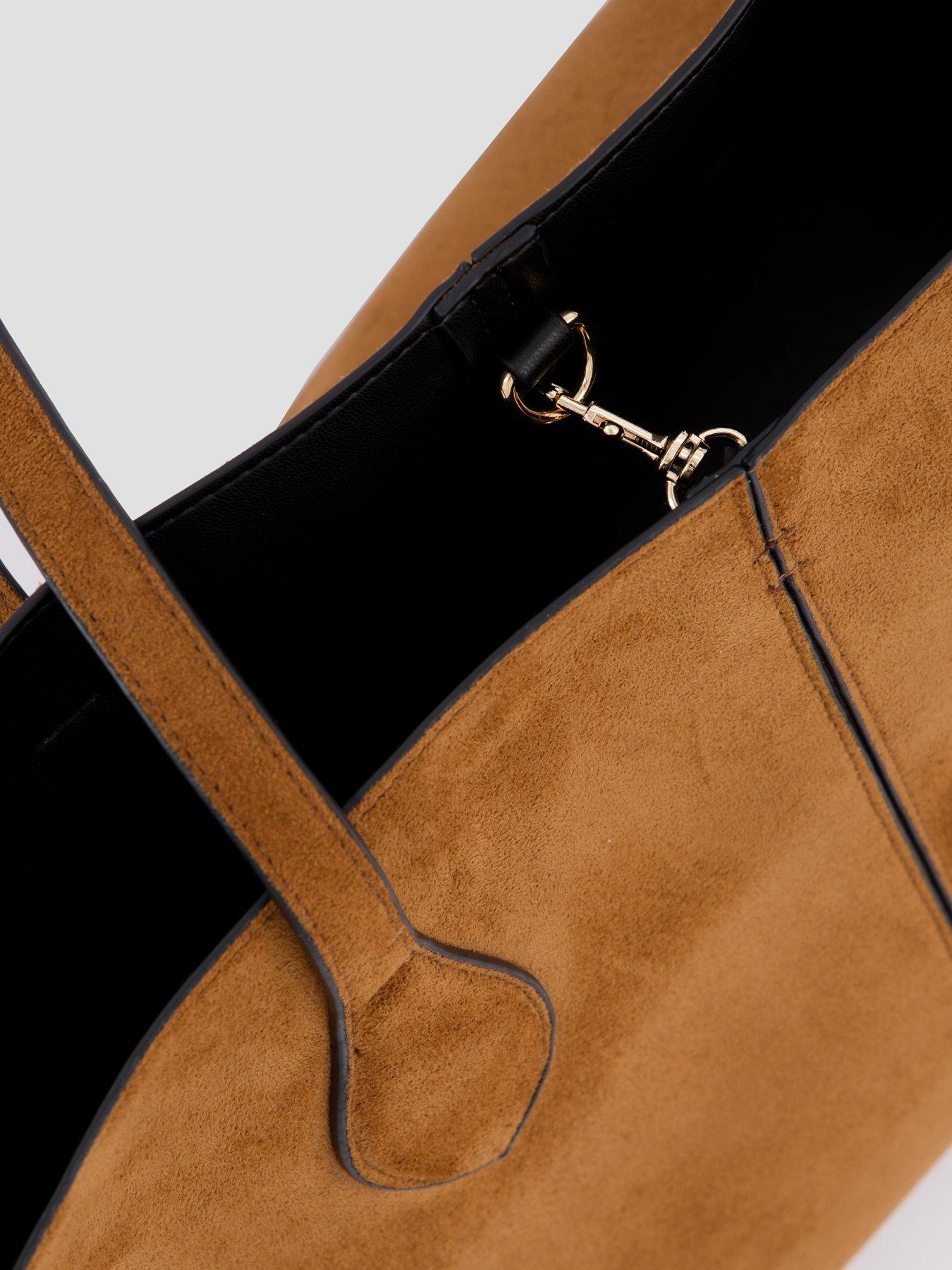 back image of the-very-collection-tote-bag-tan