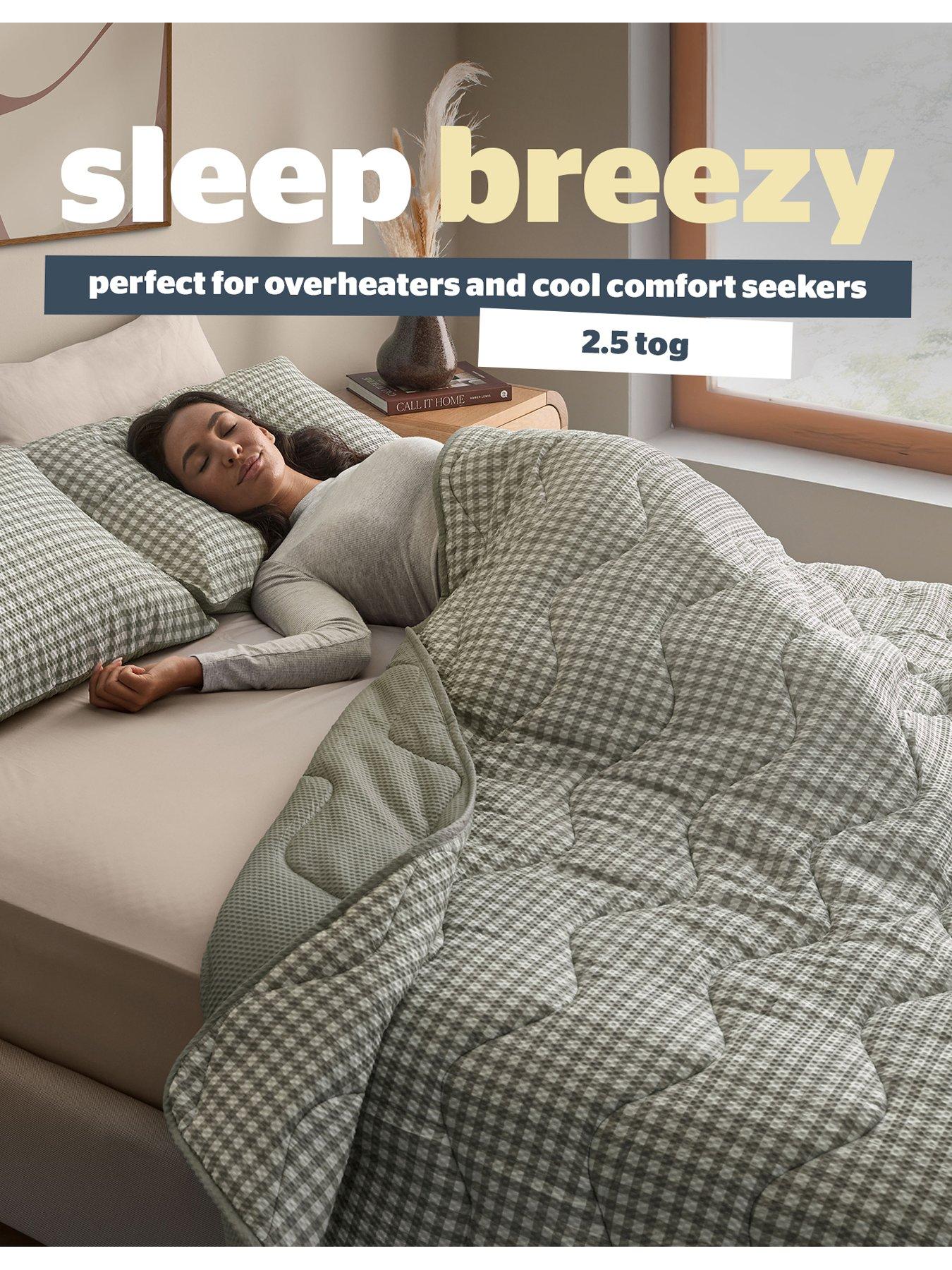 Image 4 of 7 of Silentnight Cooling Summer Coverless Duvet 2.5 Tog Sage Gingham