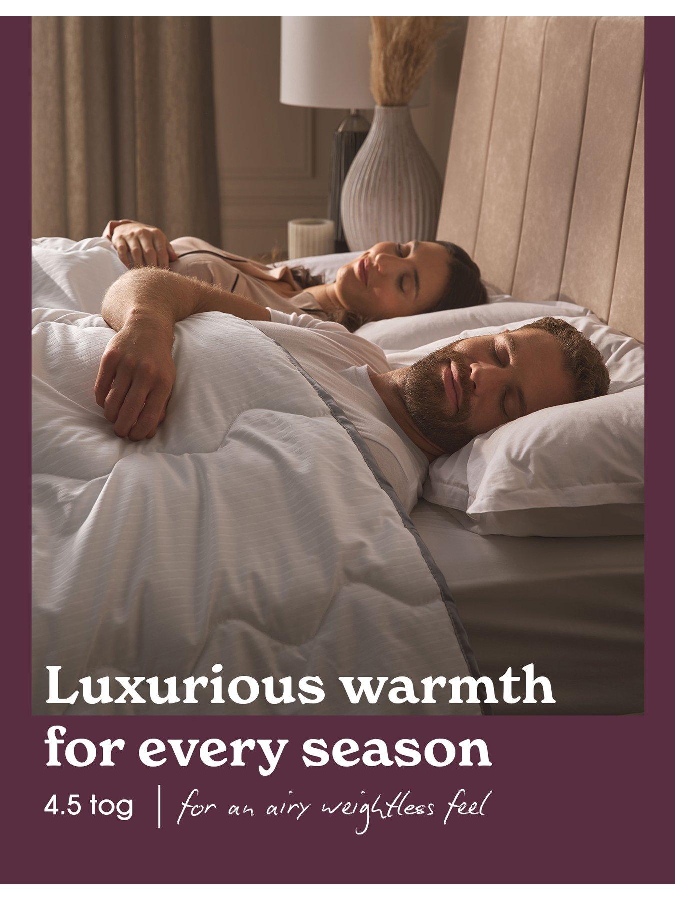 Image 3 of 7 of Sleepeezee Cooling Summer Hotel Luxe 4.5 Tog Duvet