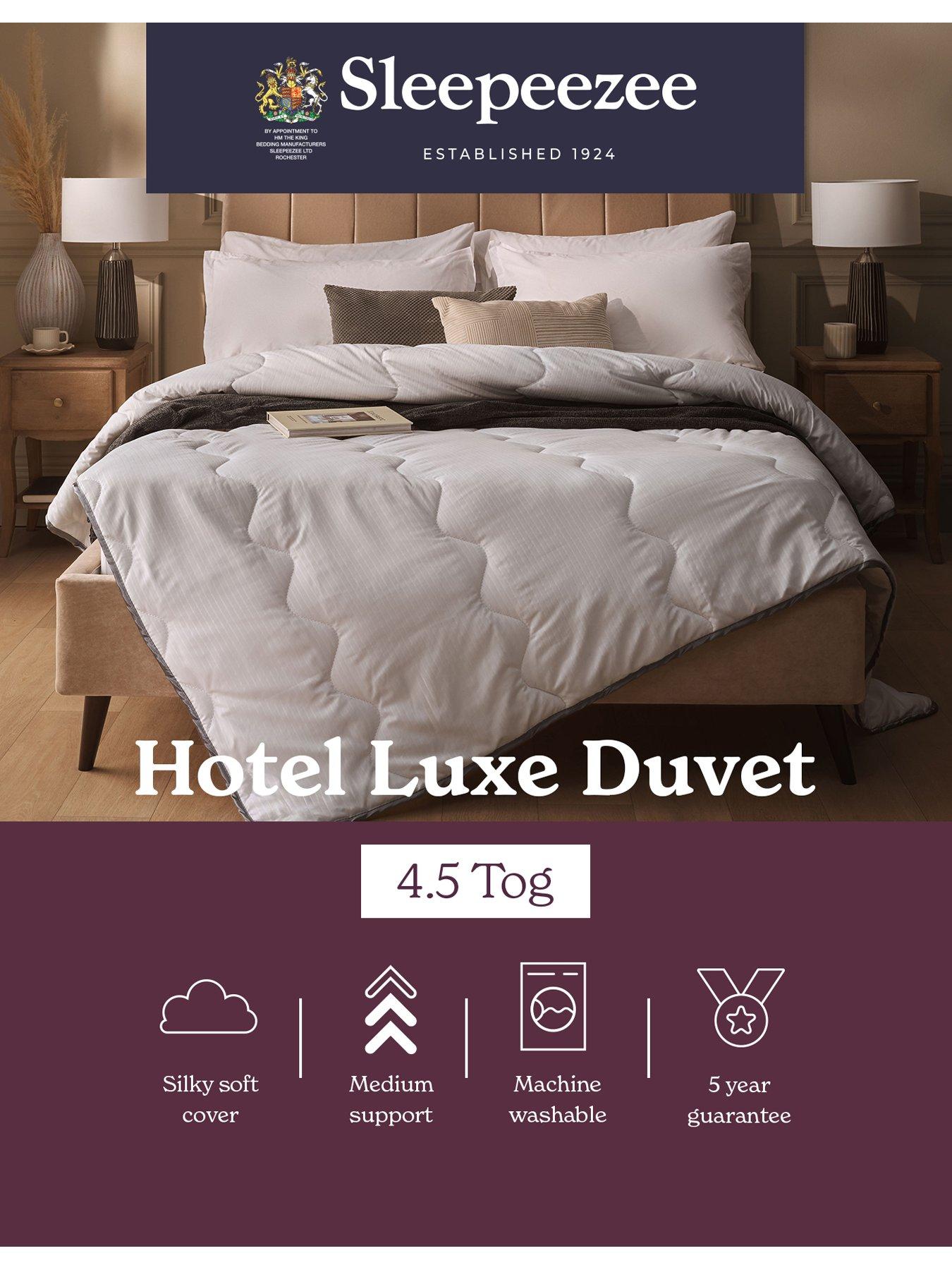 Image 7 of 7 of Sleepeezee Cooling Summer Hotel Luxe 4.5 Tog Duvet