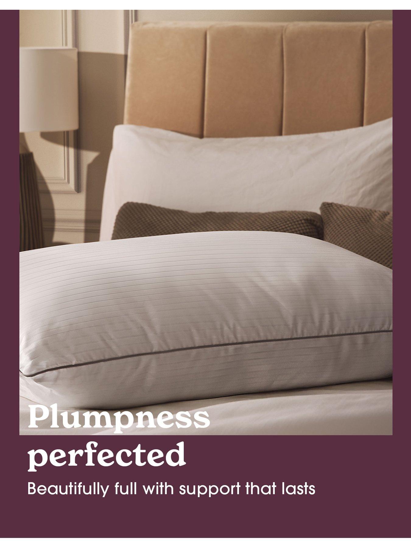  image of sleepeezee-hotel-luxe-pillow-pair