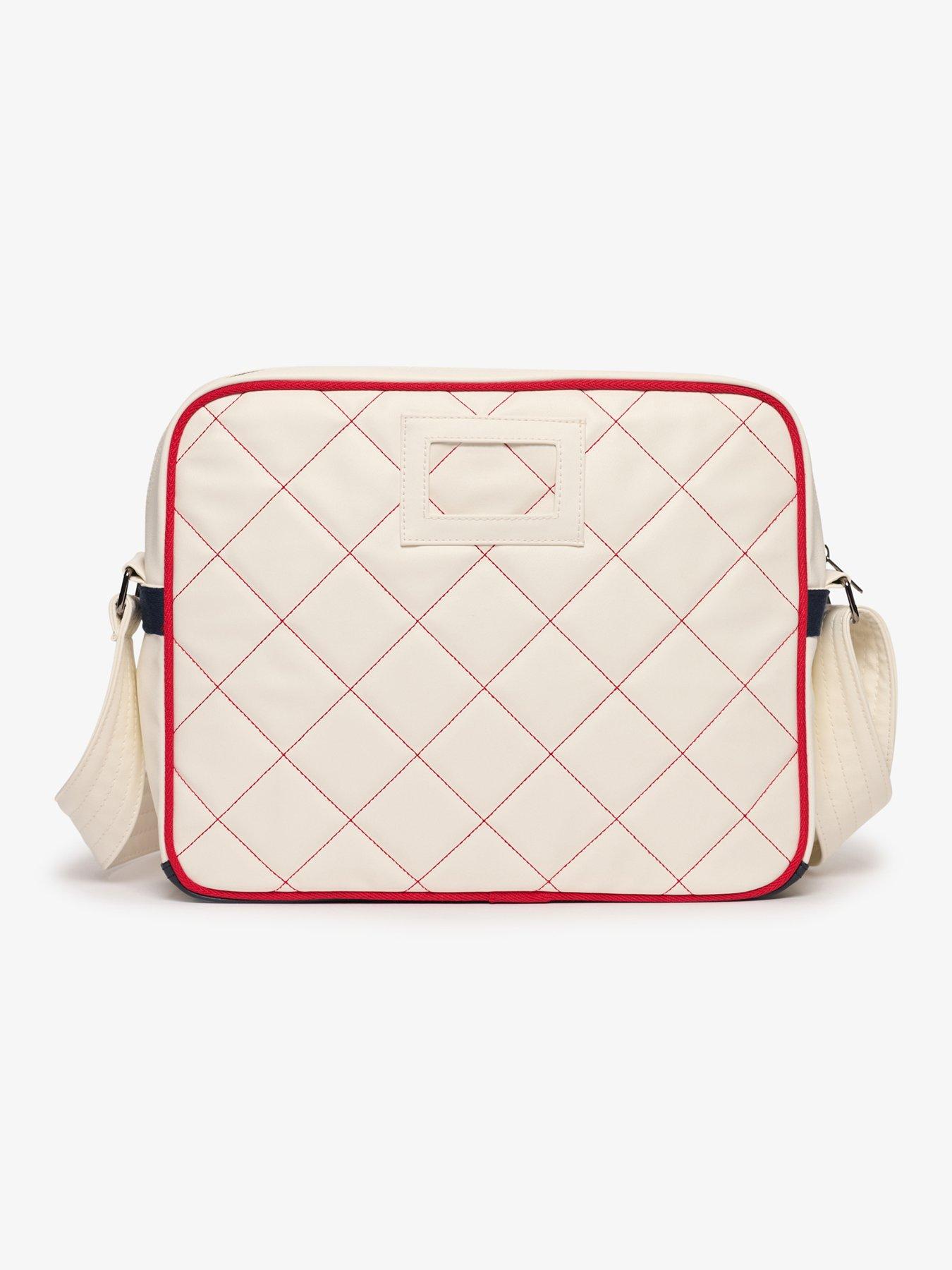 Image 3 of 6 of Superdry Retro Alumni Messenger Bag - White