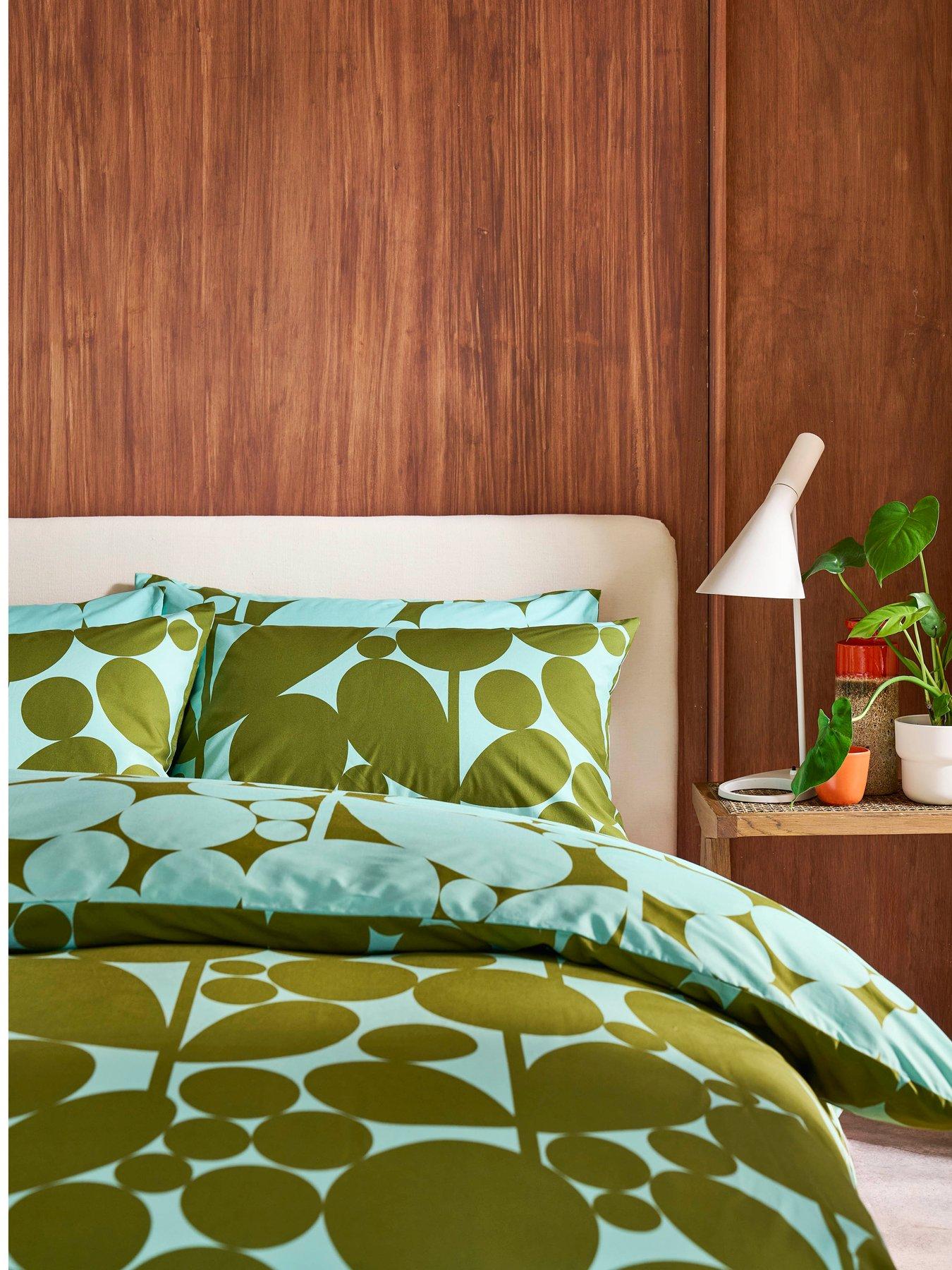 Image 3 of 6 of Orla Kiely Bubble Flower 100% Cotton Aqua Seagrass Quilt Set