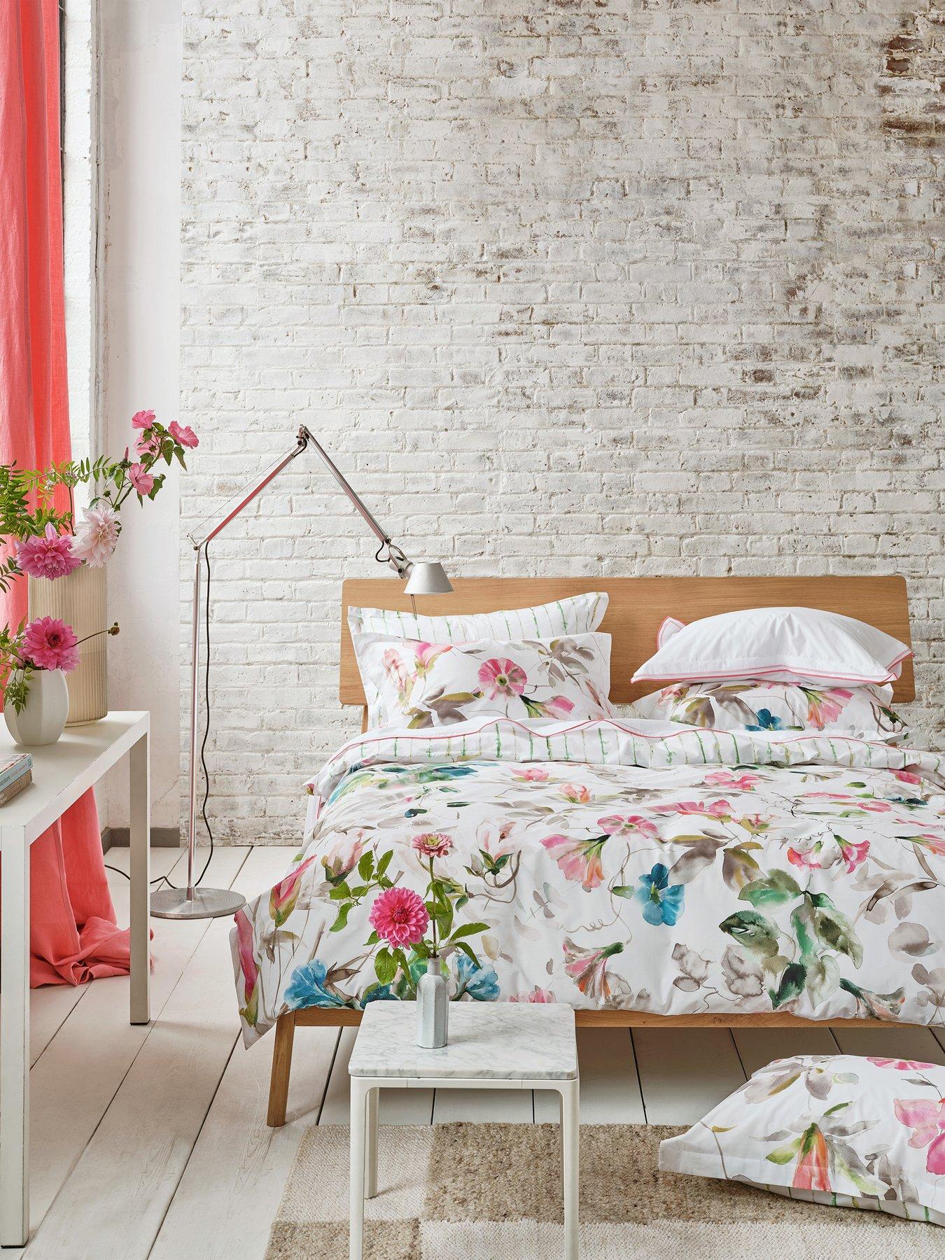 Designers Guild Japanese Magnolia 100% Cotton Fuchsia King Quilt Set 230cm X 220cm