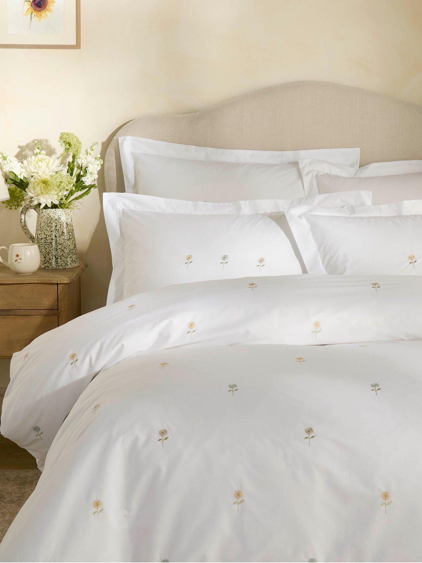 Sophie Allport Embriodered Sunflowers 100% Cotton White Quilt Set