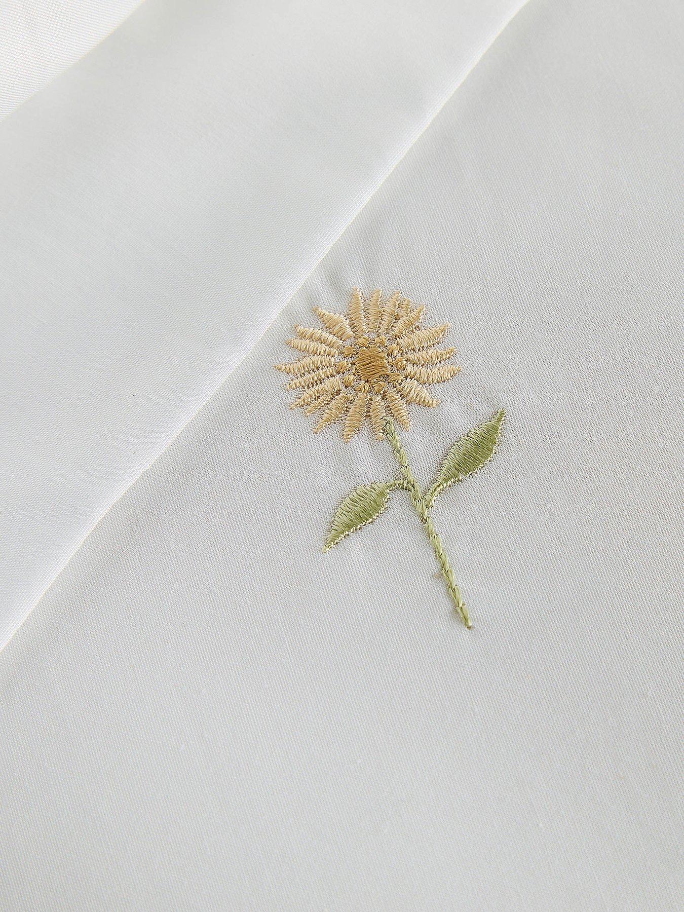 Image 5 of 7 of Sophie Allport Embriodered Sunflowers 100% Cotton White Quilt Set