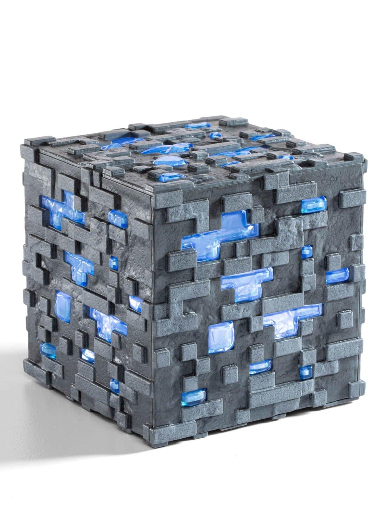 minecraft-illuminating-diamond-ore