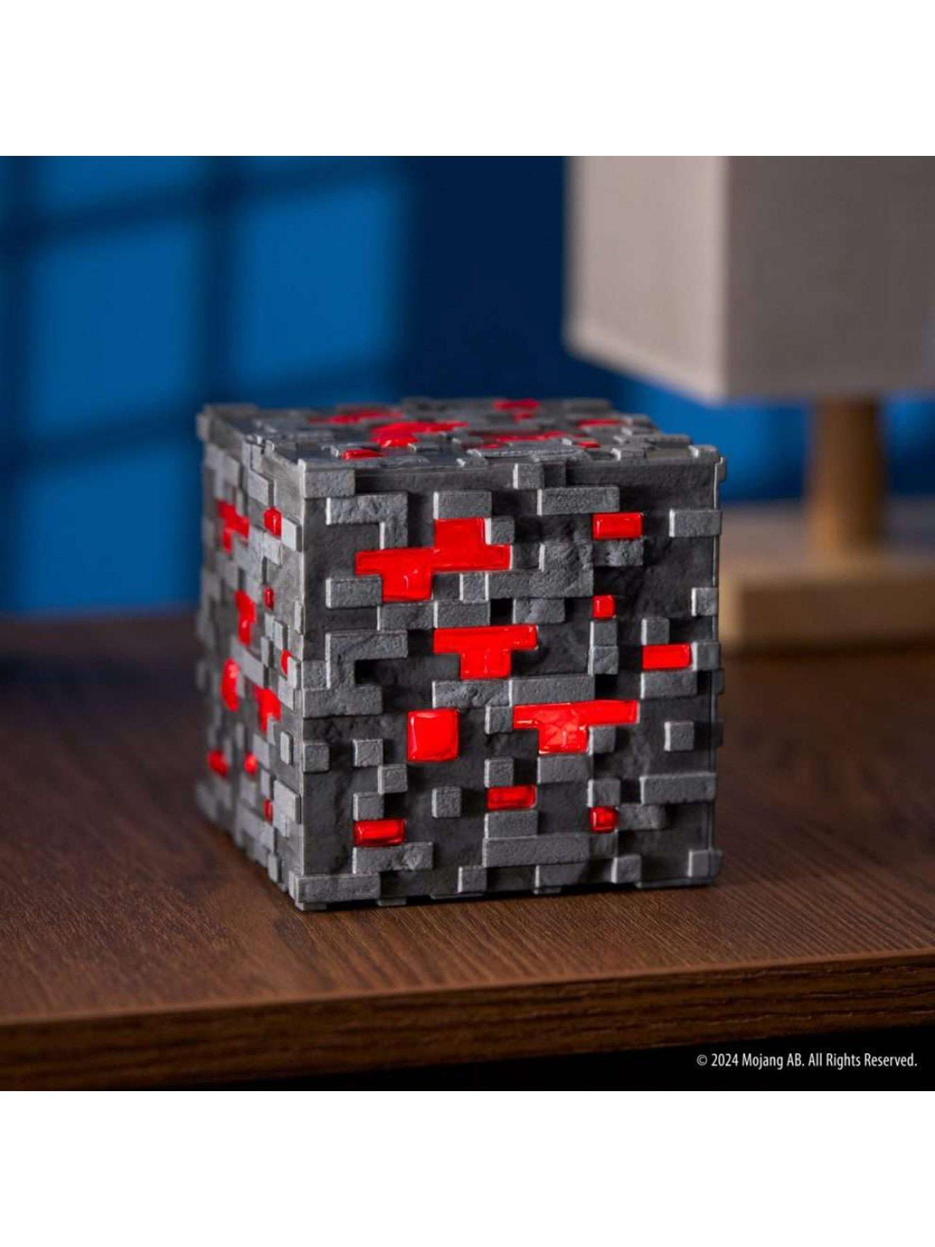Image 3 of 6 of Minecraft Minecraft Illuminating Redstone Ore