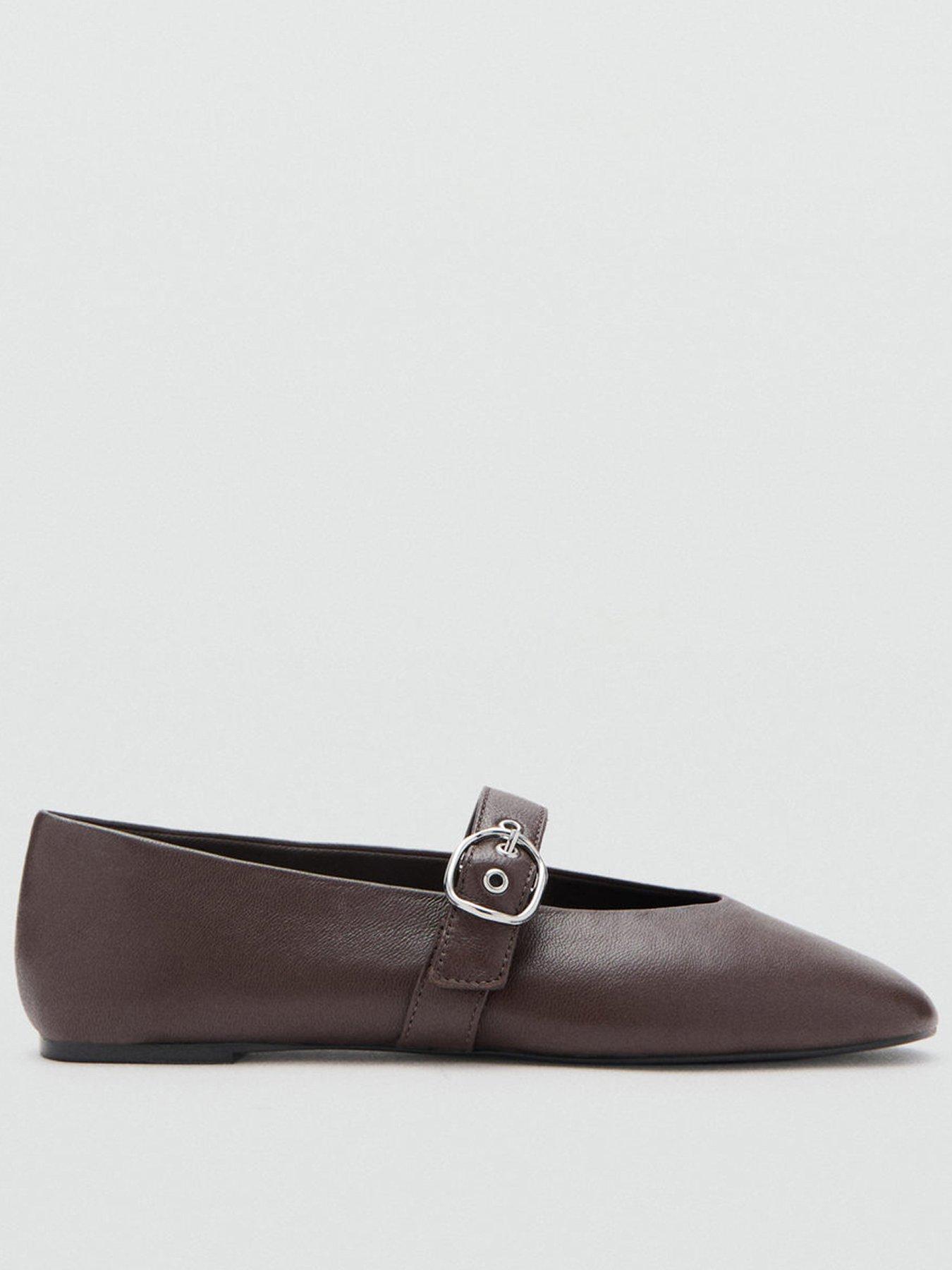 front image of mango-shoes-door