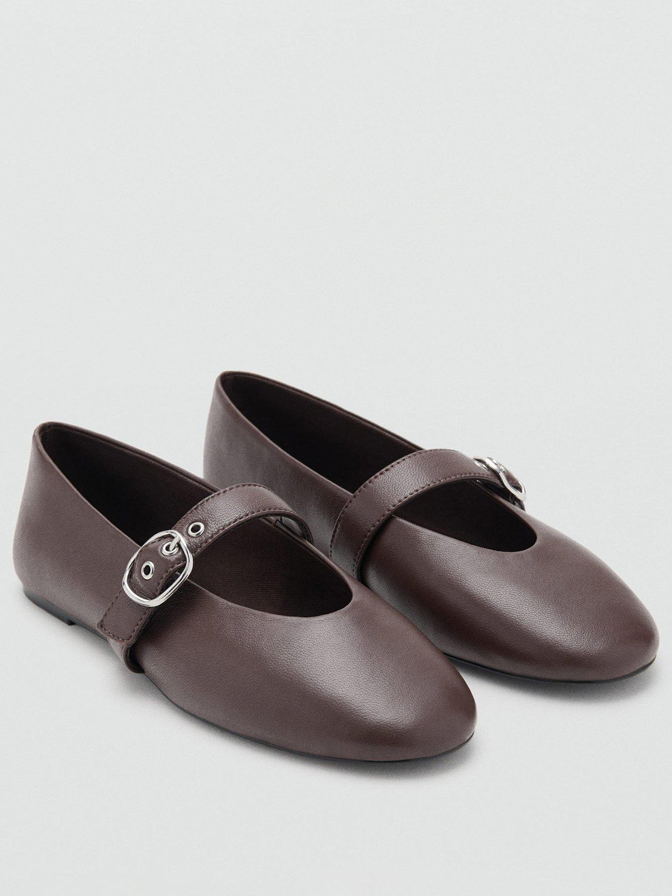  image of mango-shoes-door