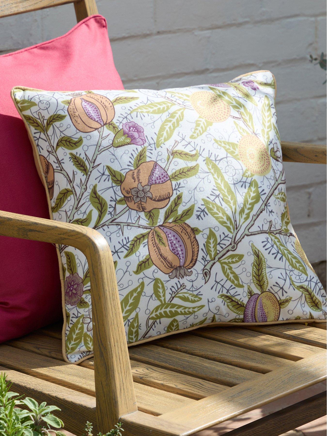 Morris & Co Fruits 45x45 Outdoor Polyester Cushion Lemon/lime