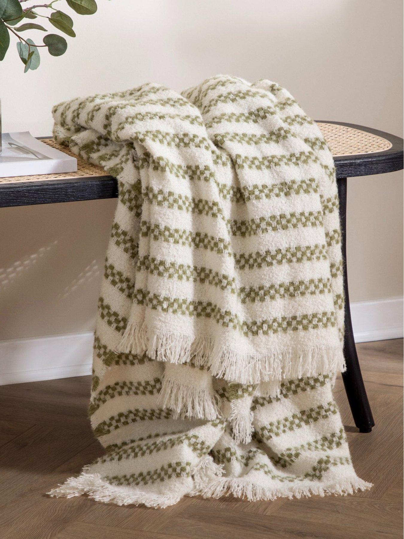 HOEM Clyne 130x180 Throw Olive